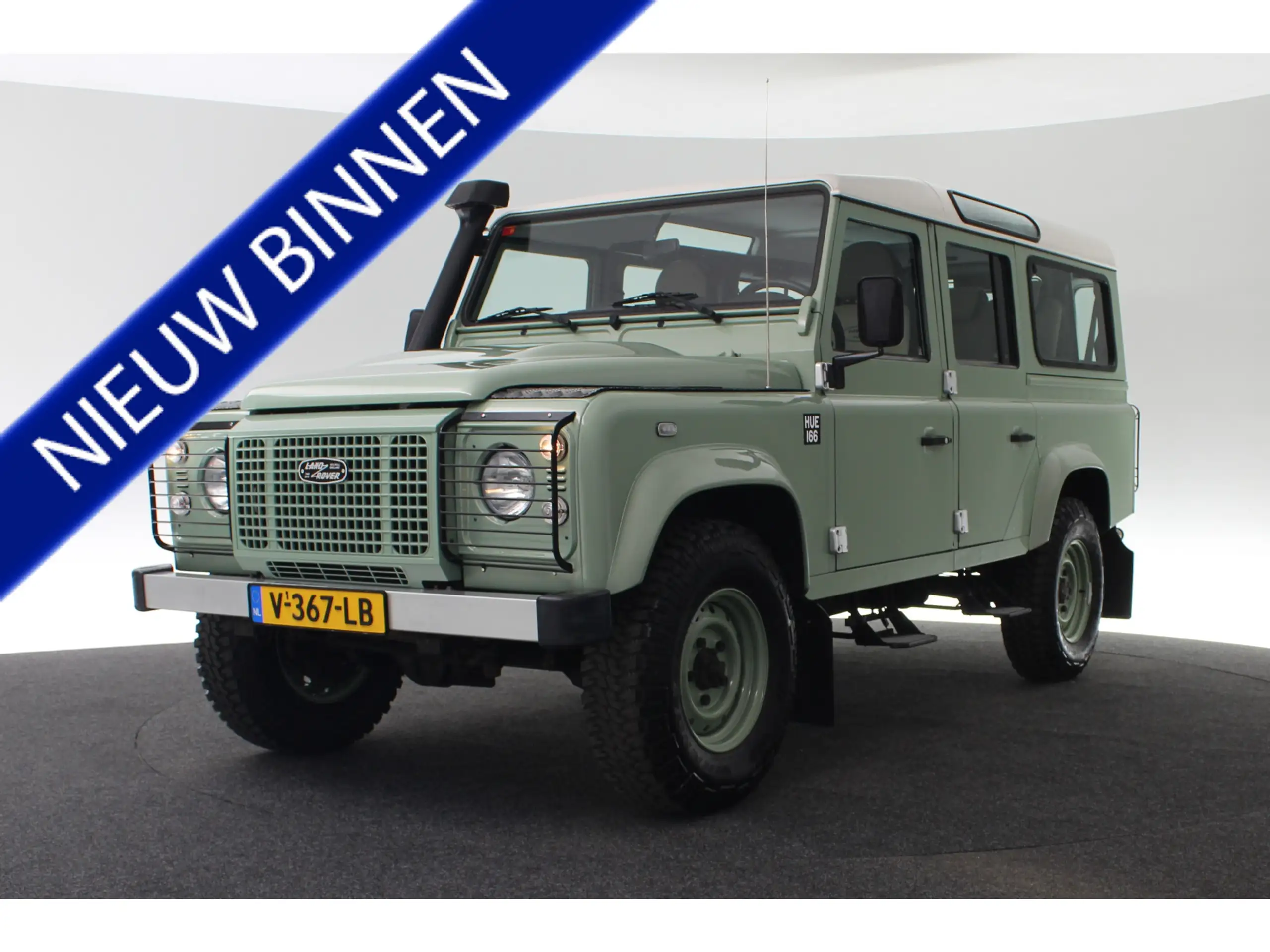 Land Rover - Defender