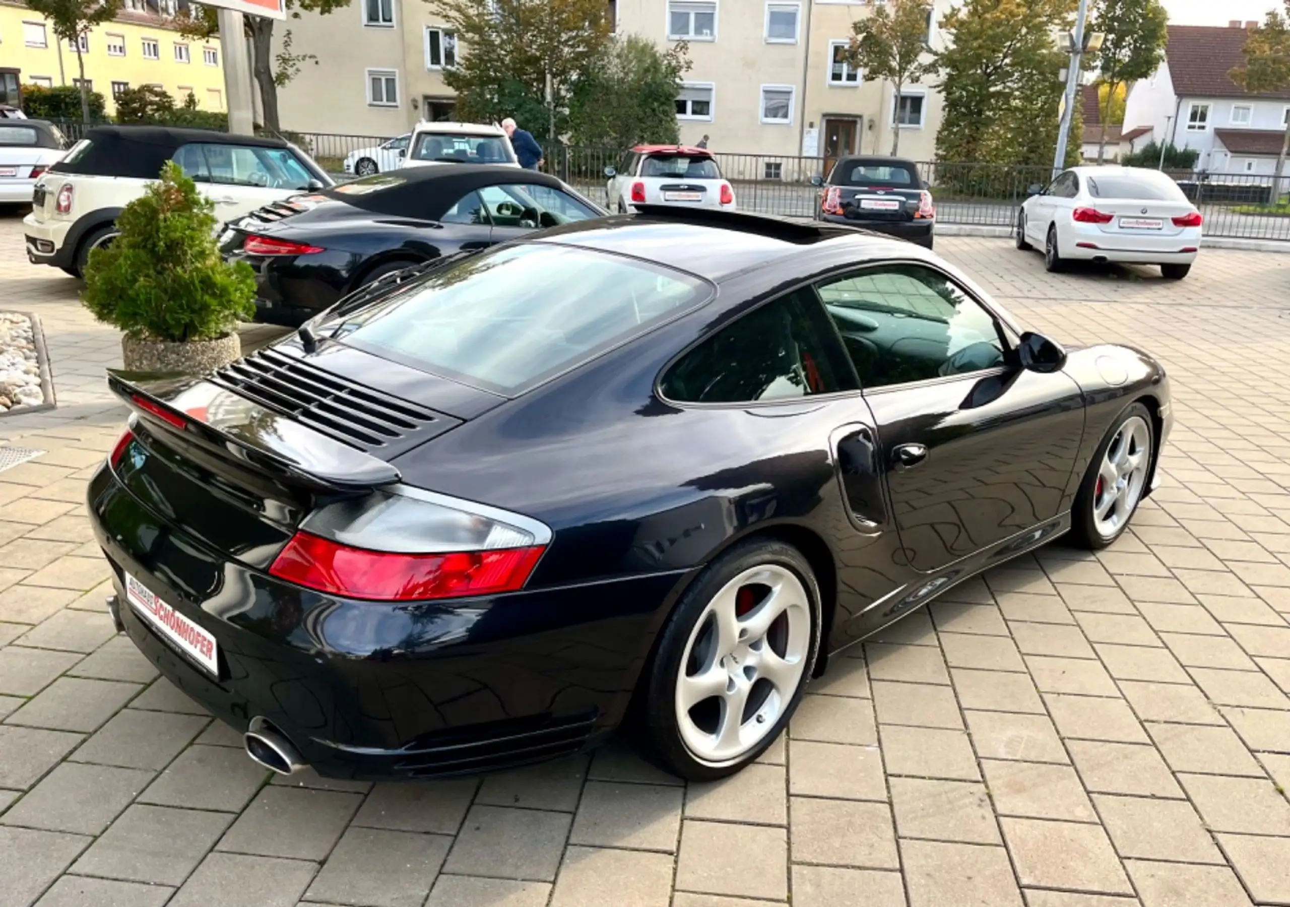 Porsche - 911