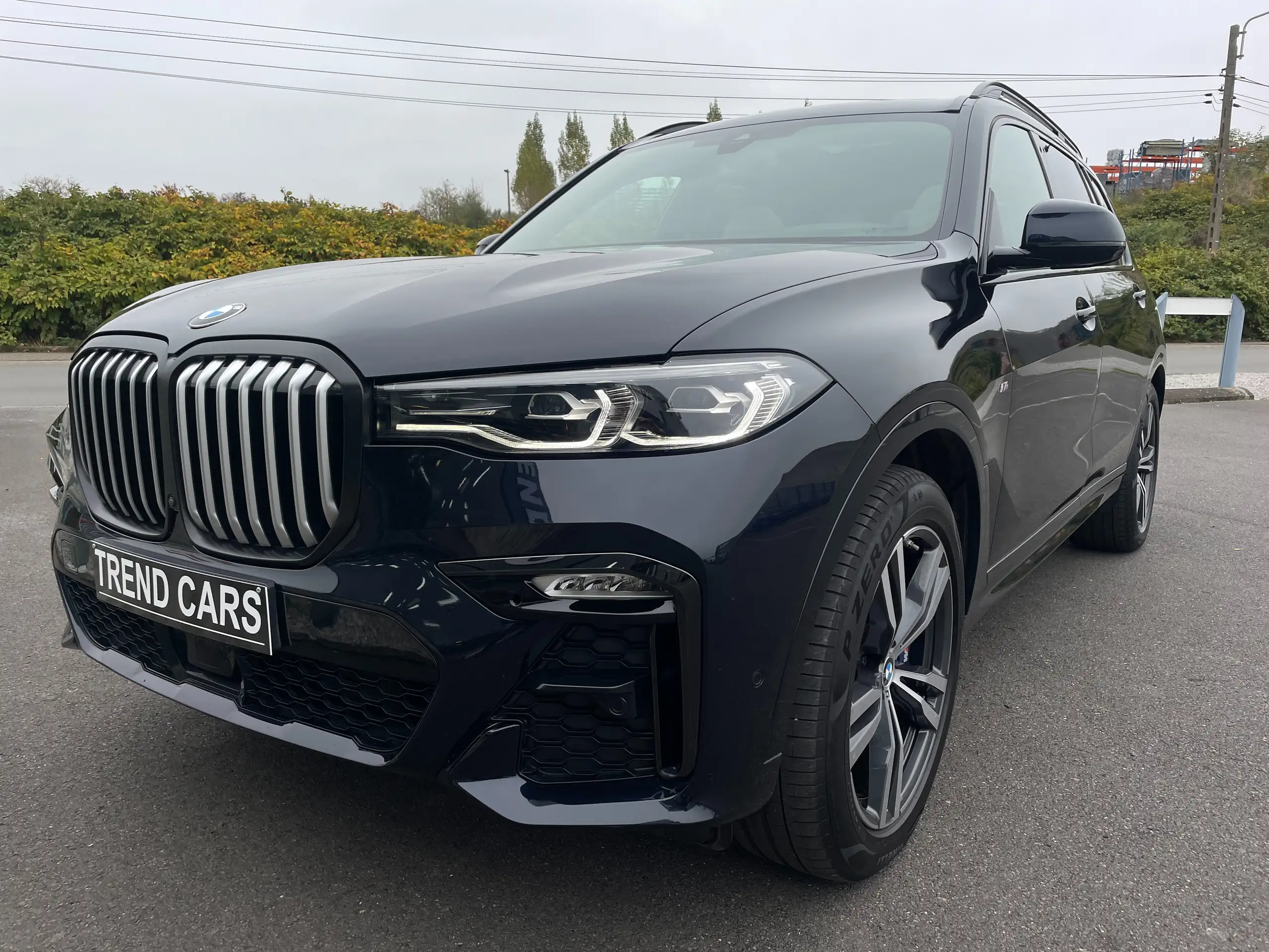 BMW - X7