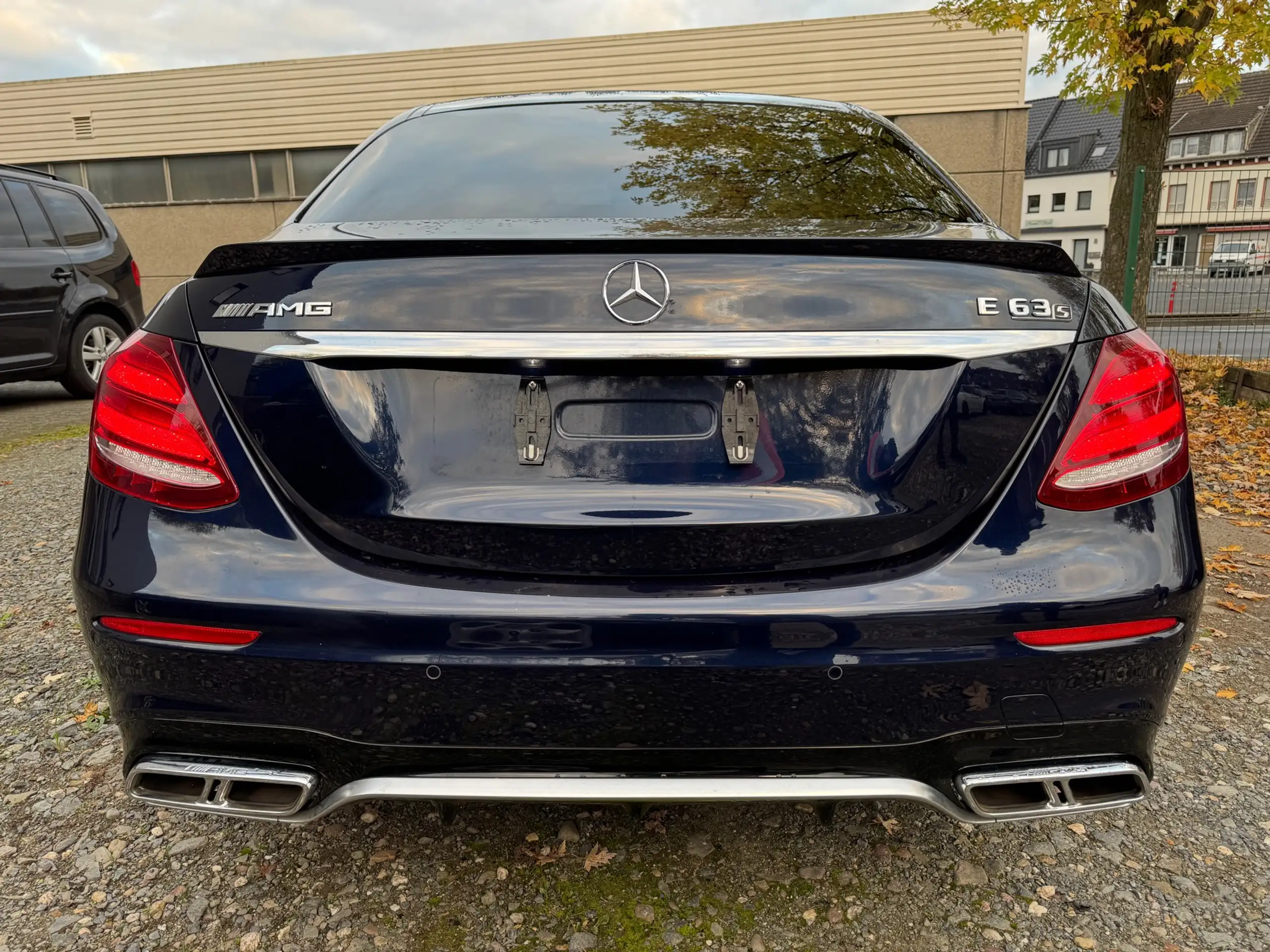 Mercedes-Benz - E 63 AMG