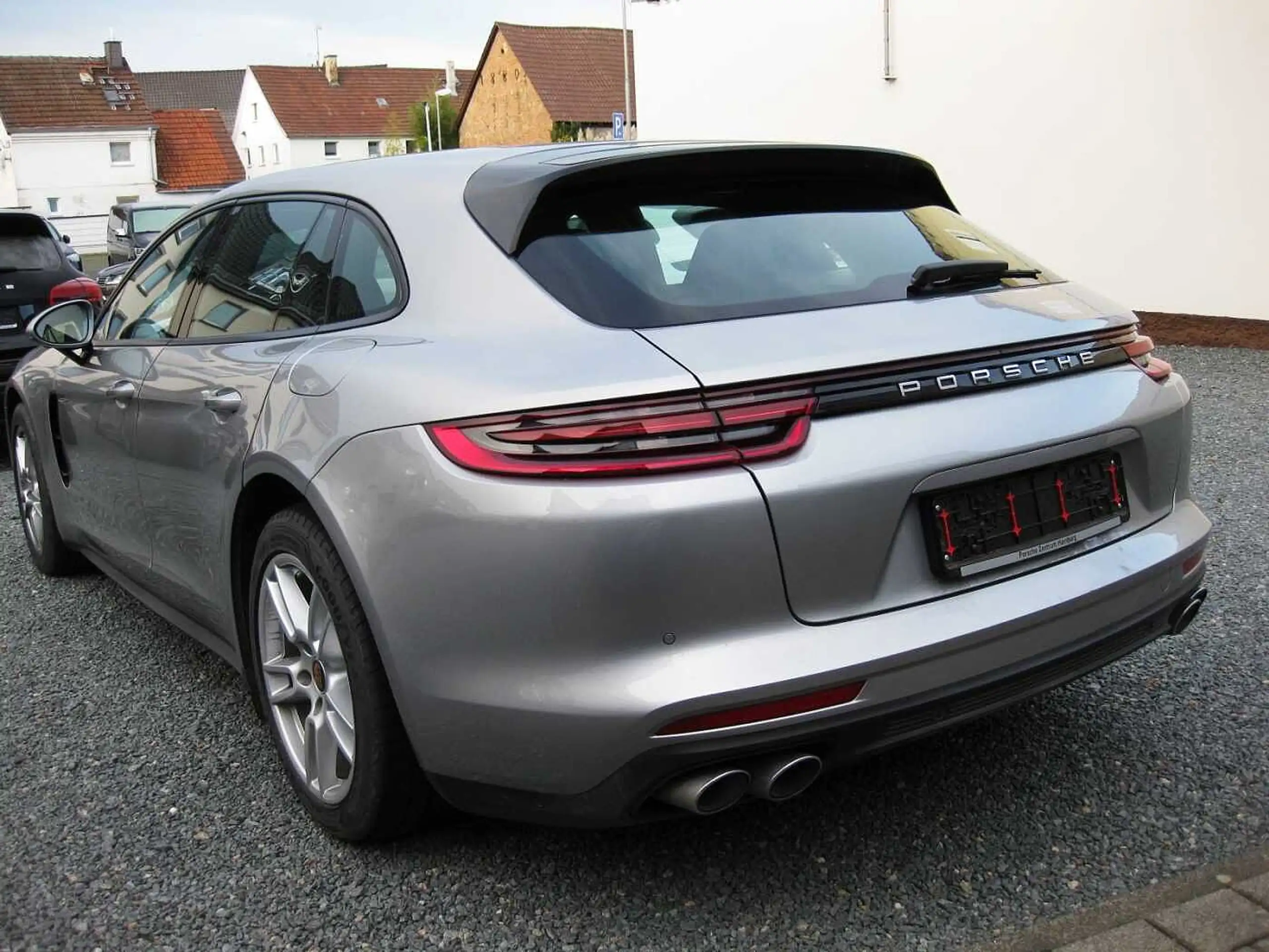 Porsche - Panamera