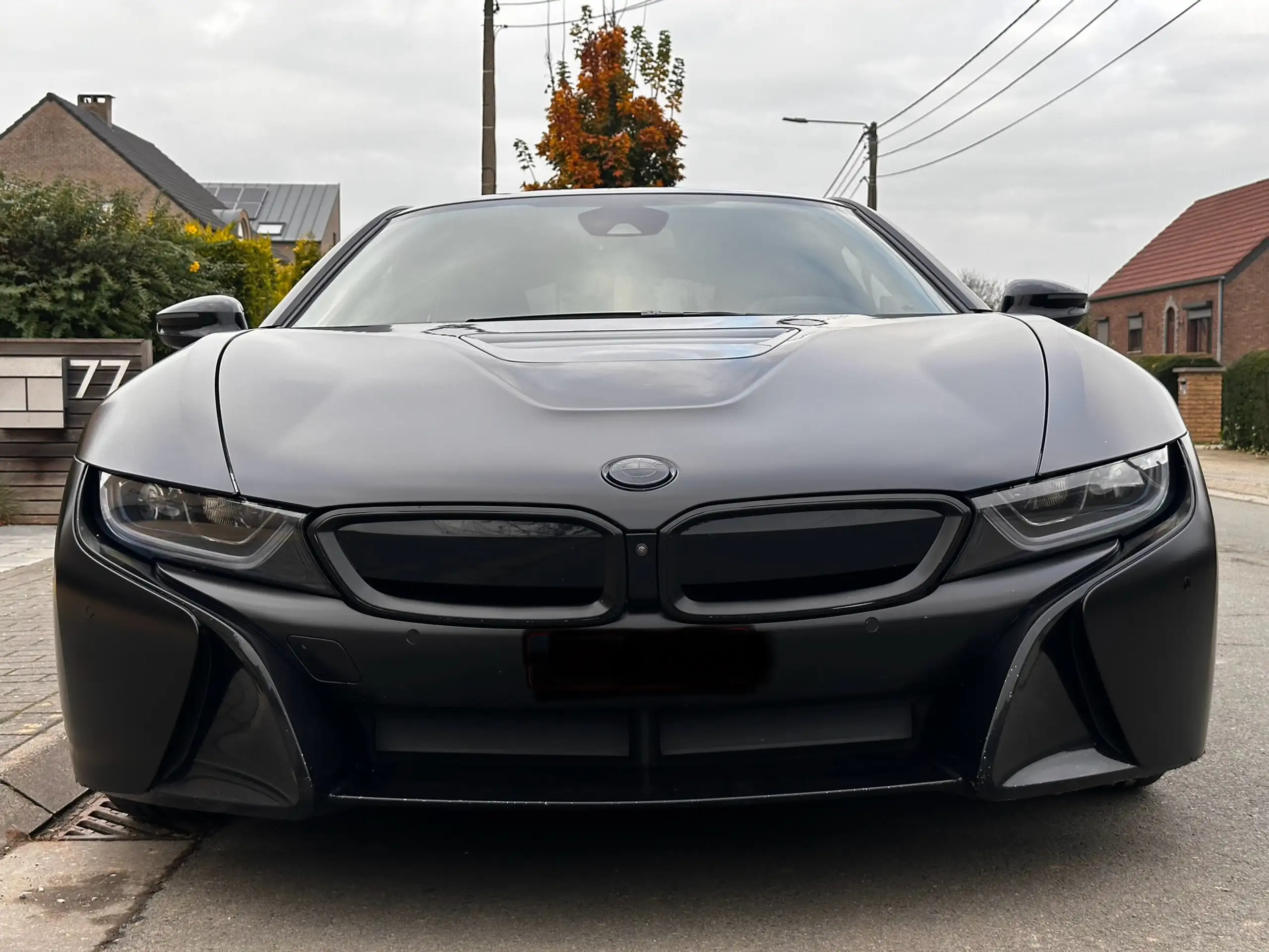 BMW - i8