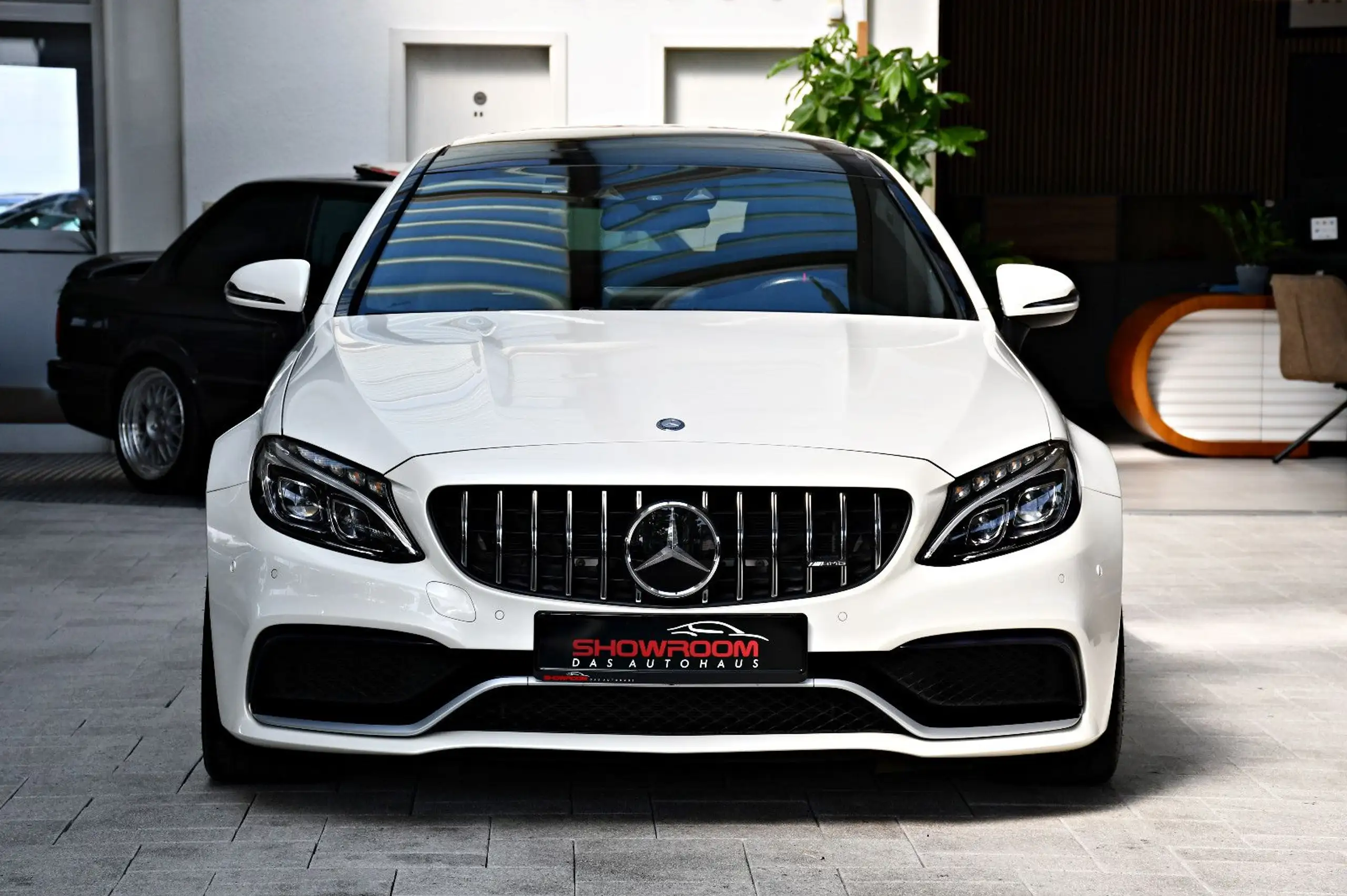 Mercedes-Benz - C 63 AMG