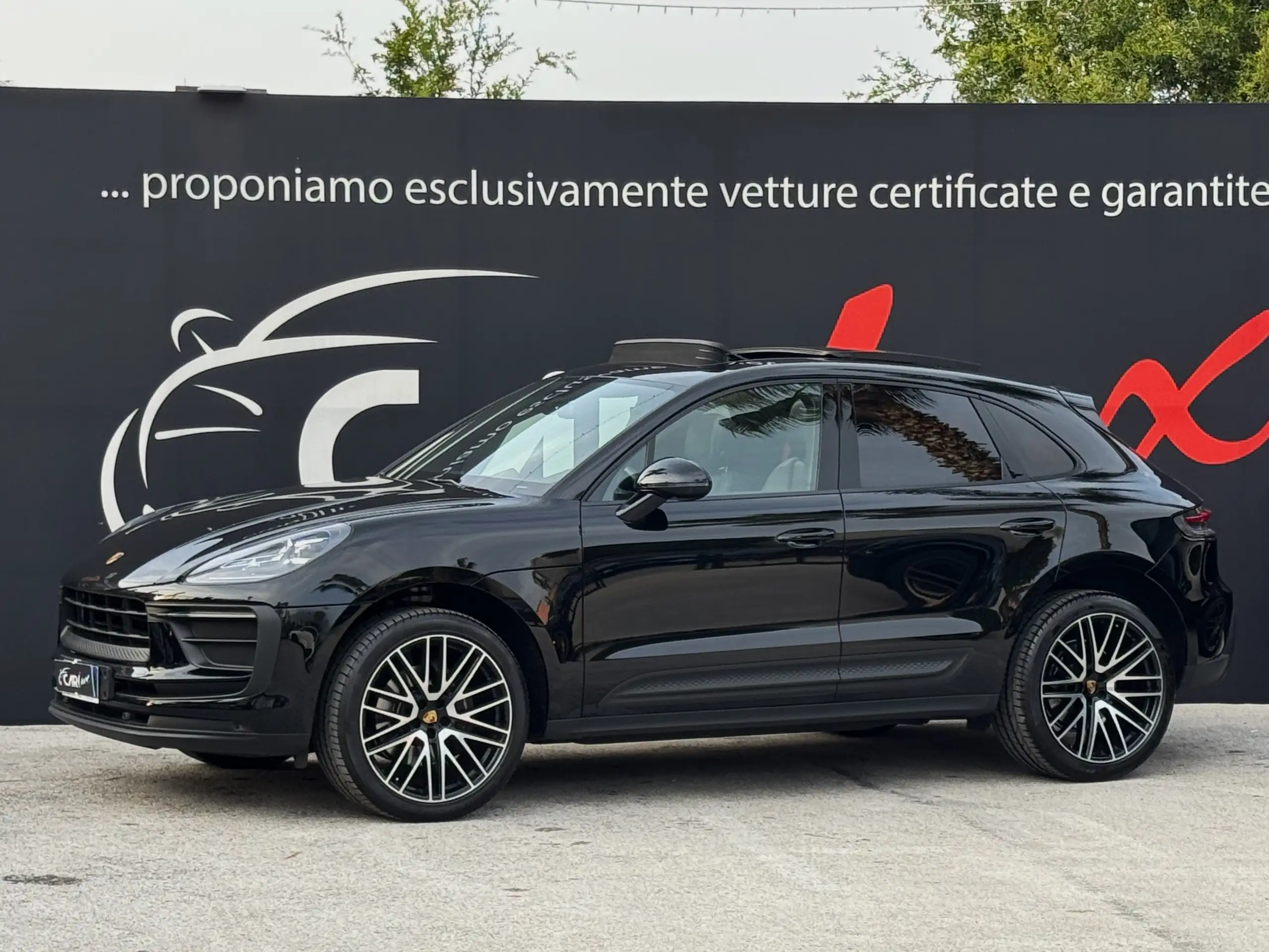 Porsche - Macan