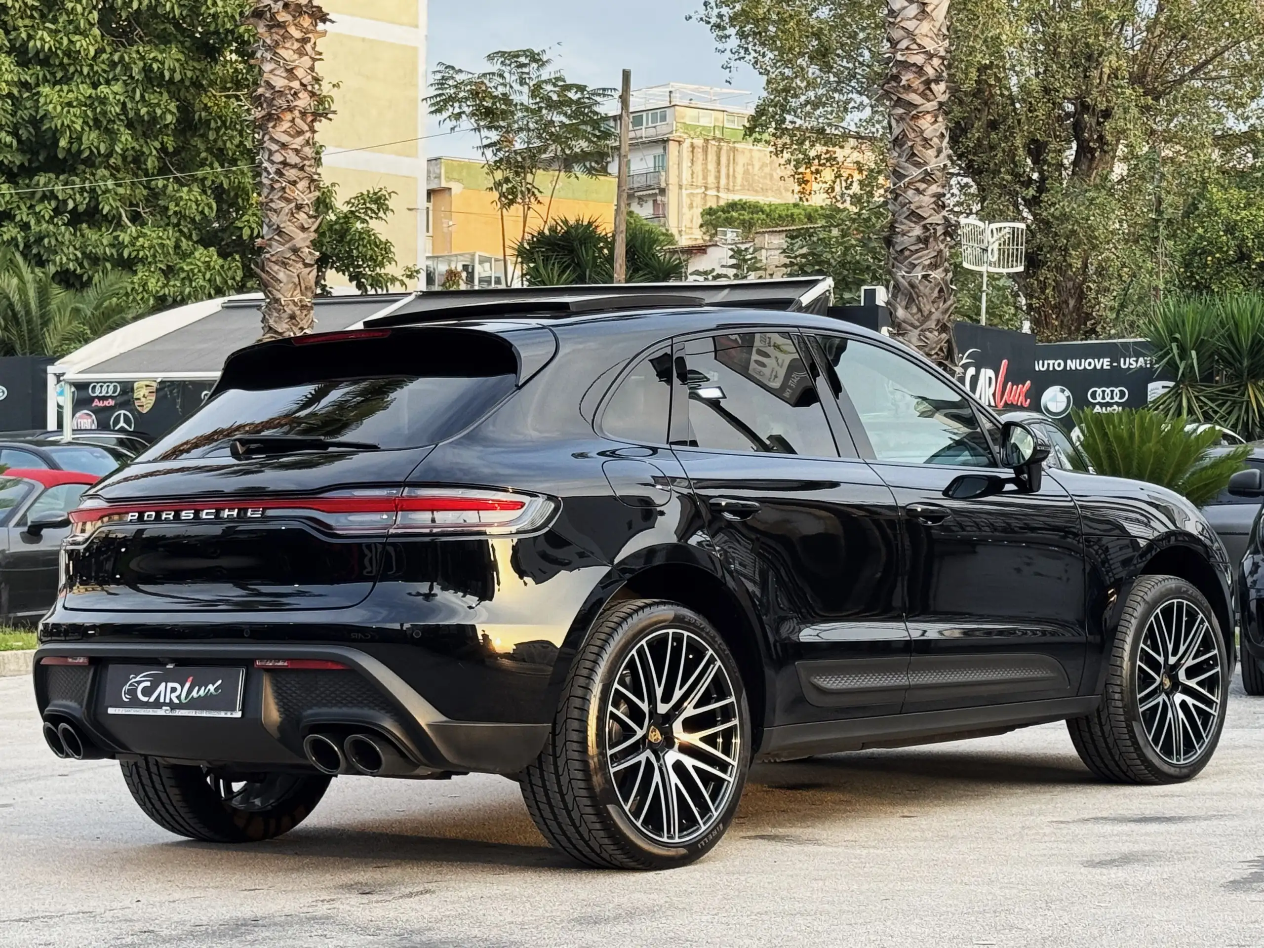 Porsche - Macan