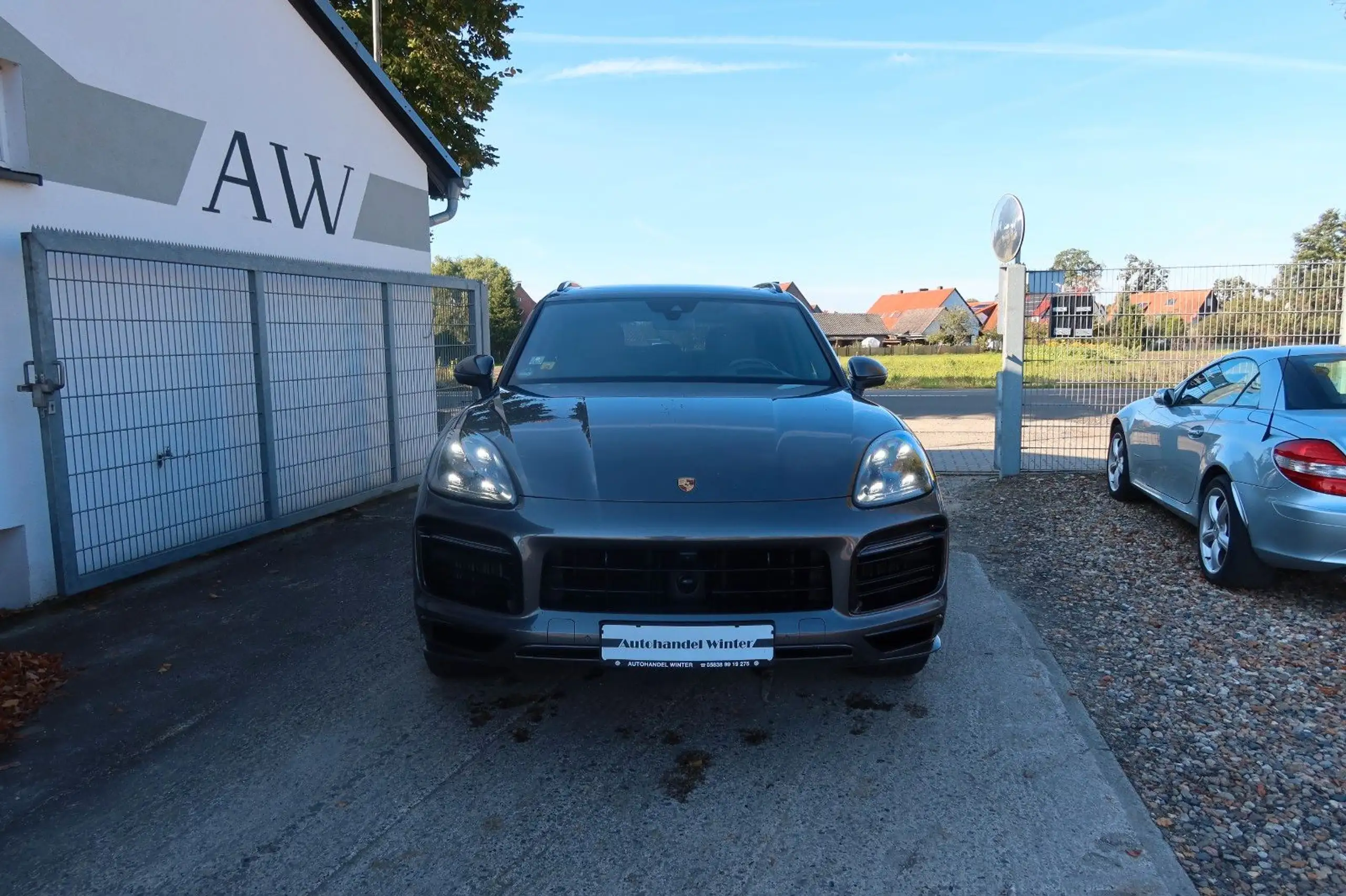 Porsche - Cayenne