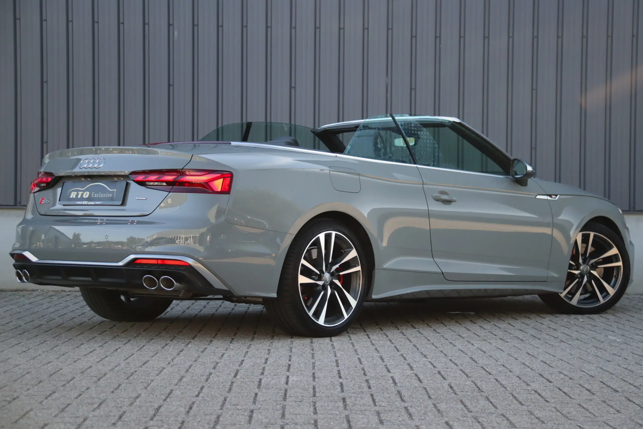 Audi - S5