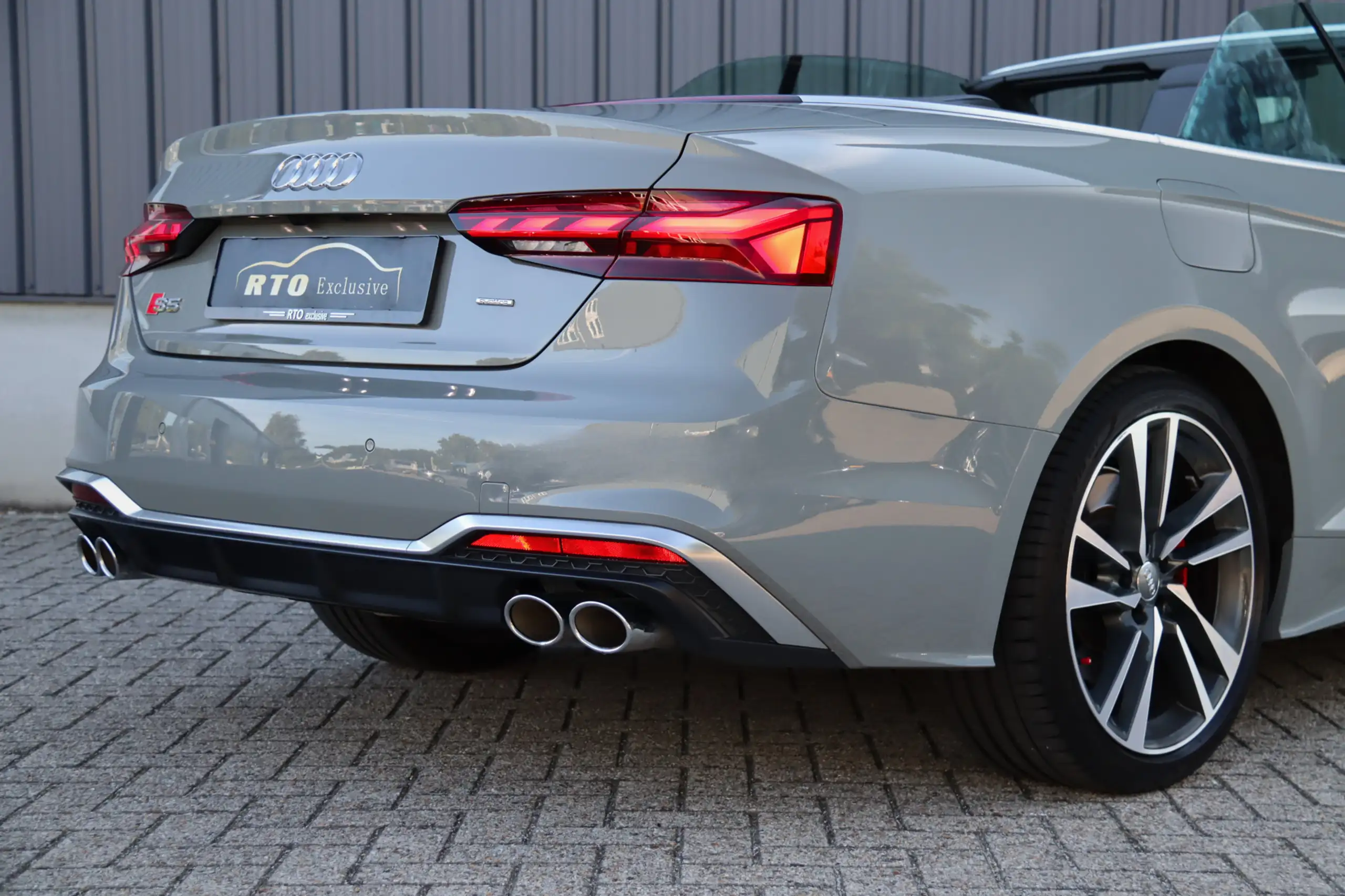 Audi - S5