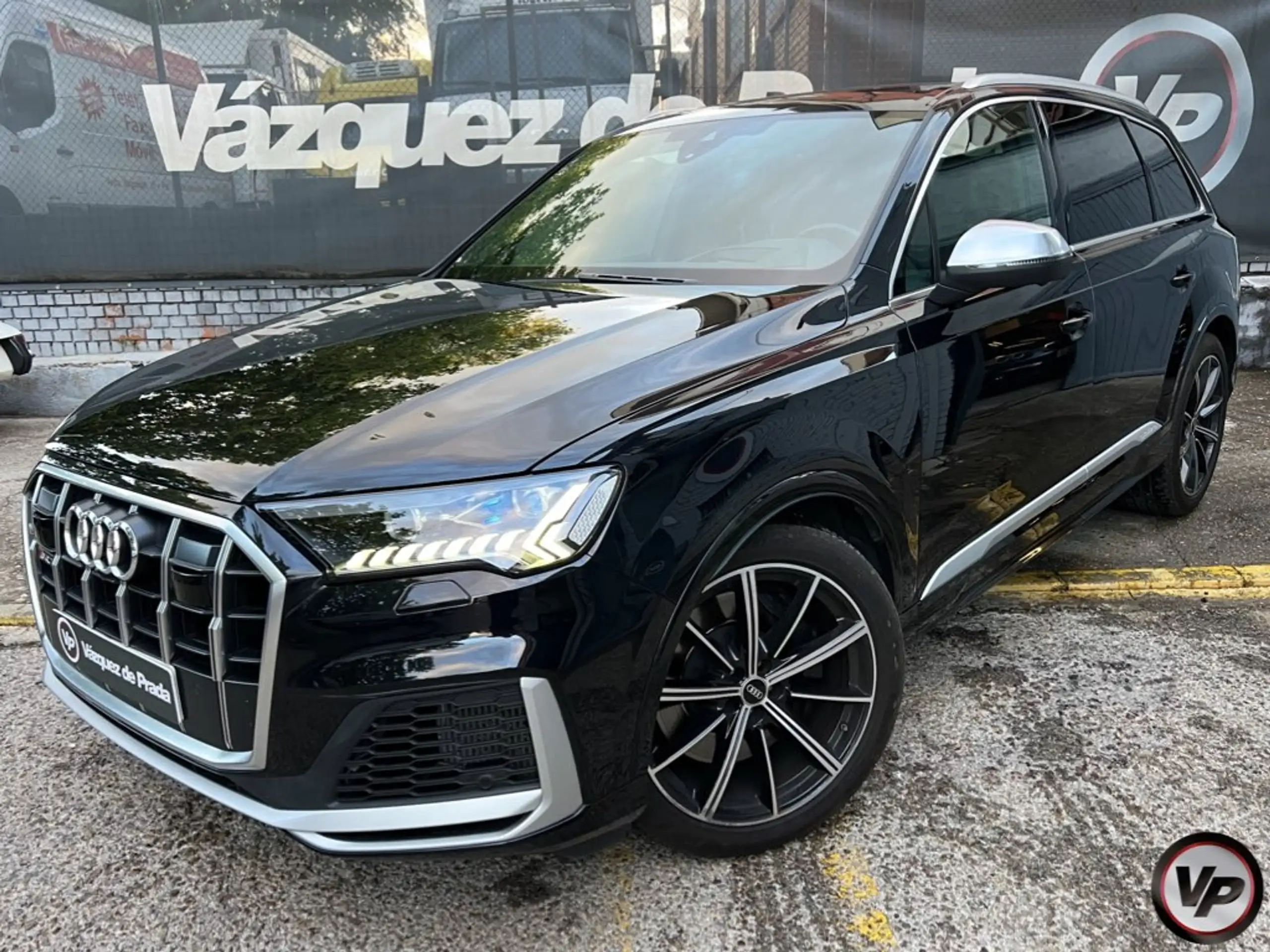 Audi - SQ7