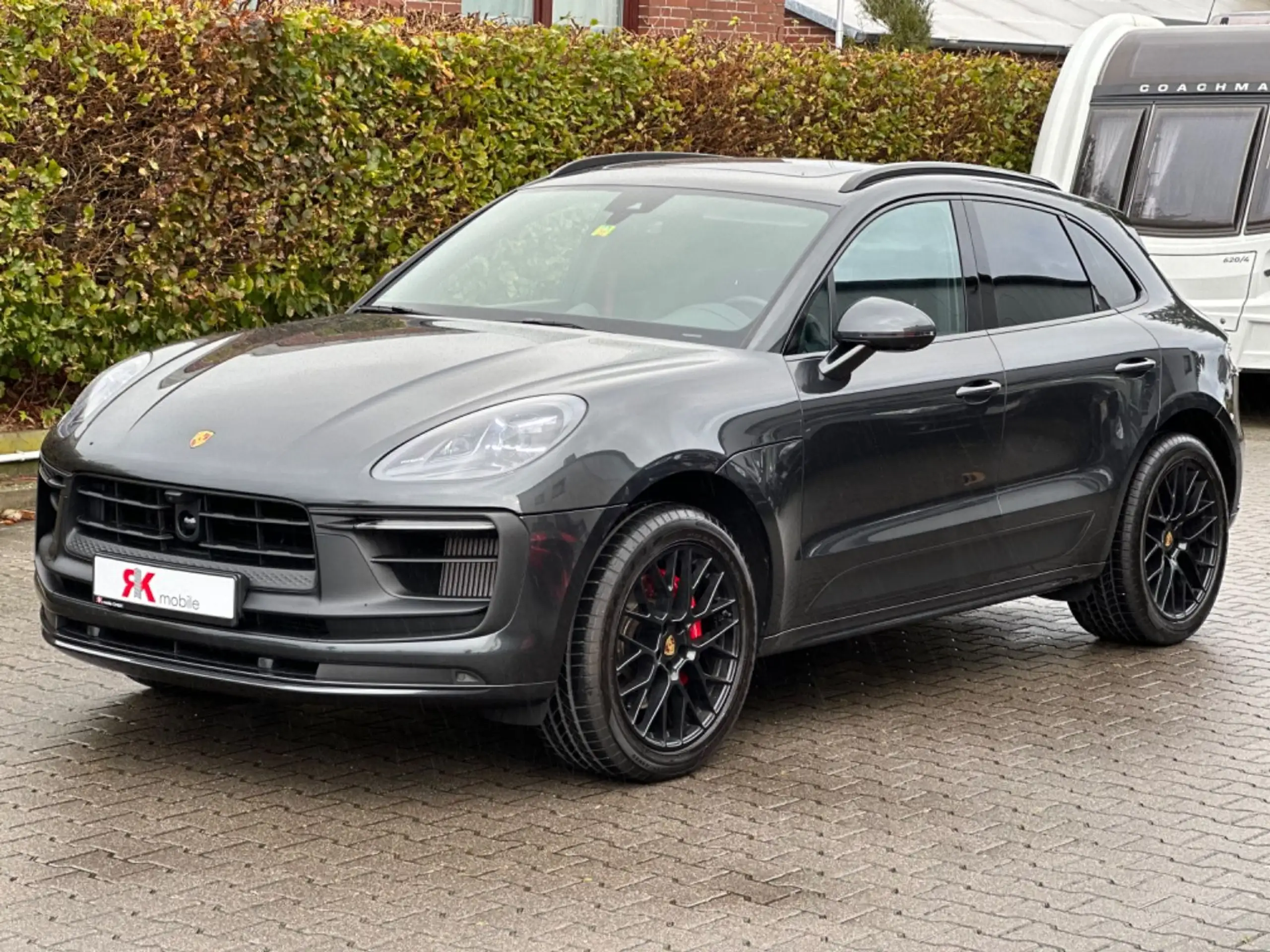 Porsche - Macan