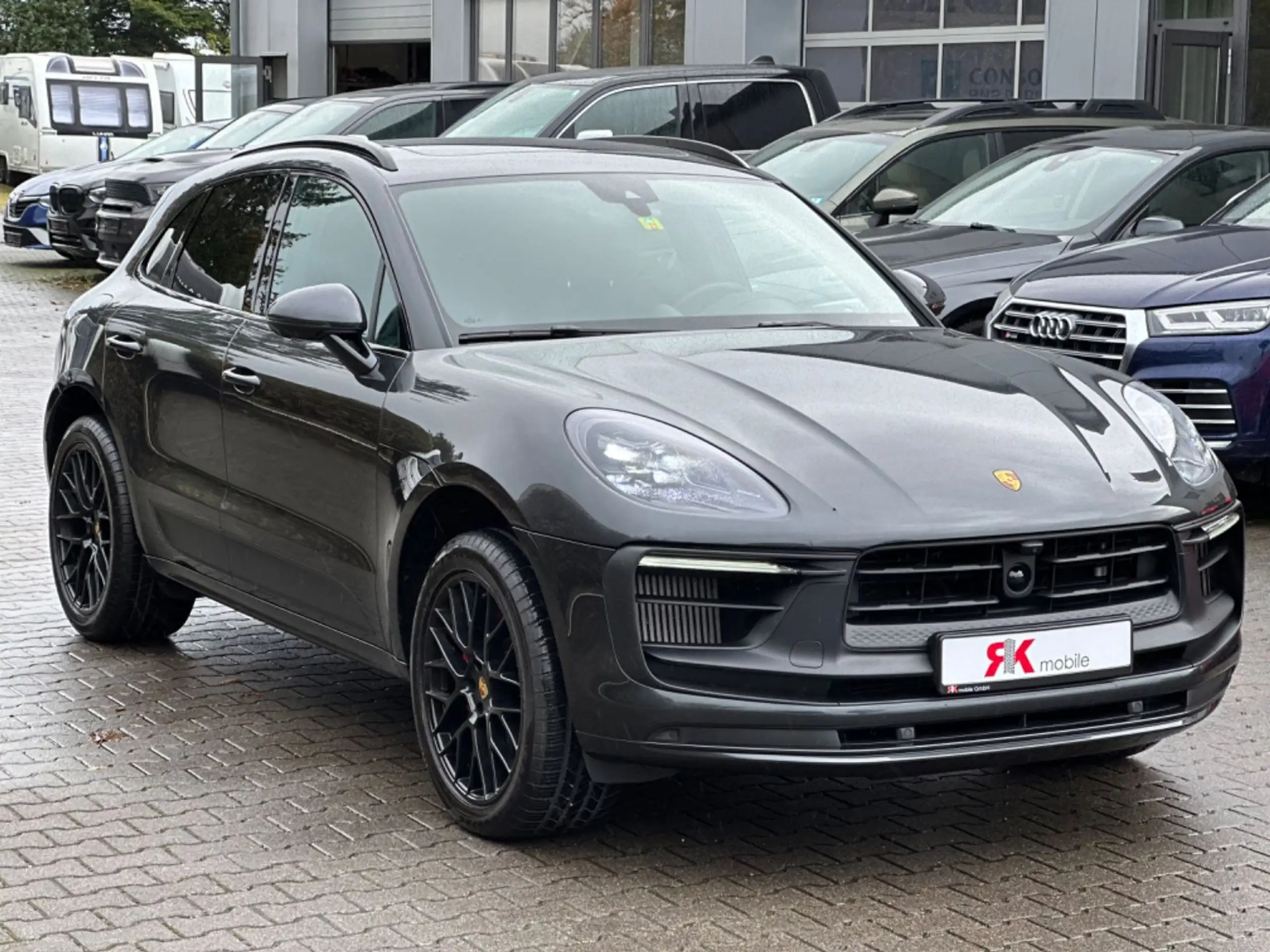 Porsche - Macan