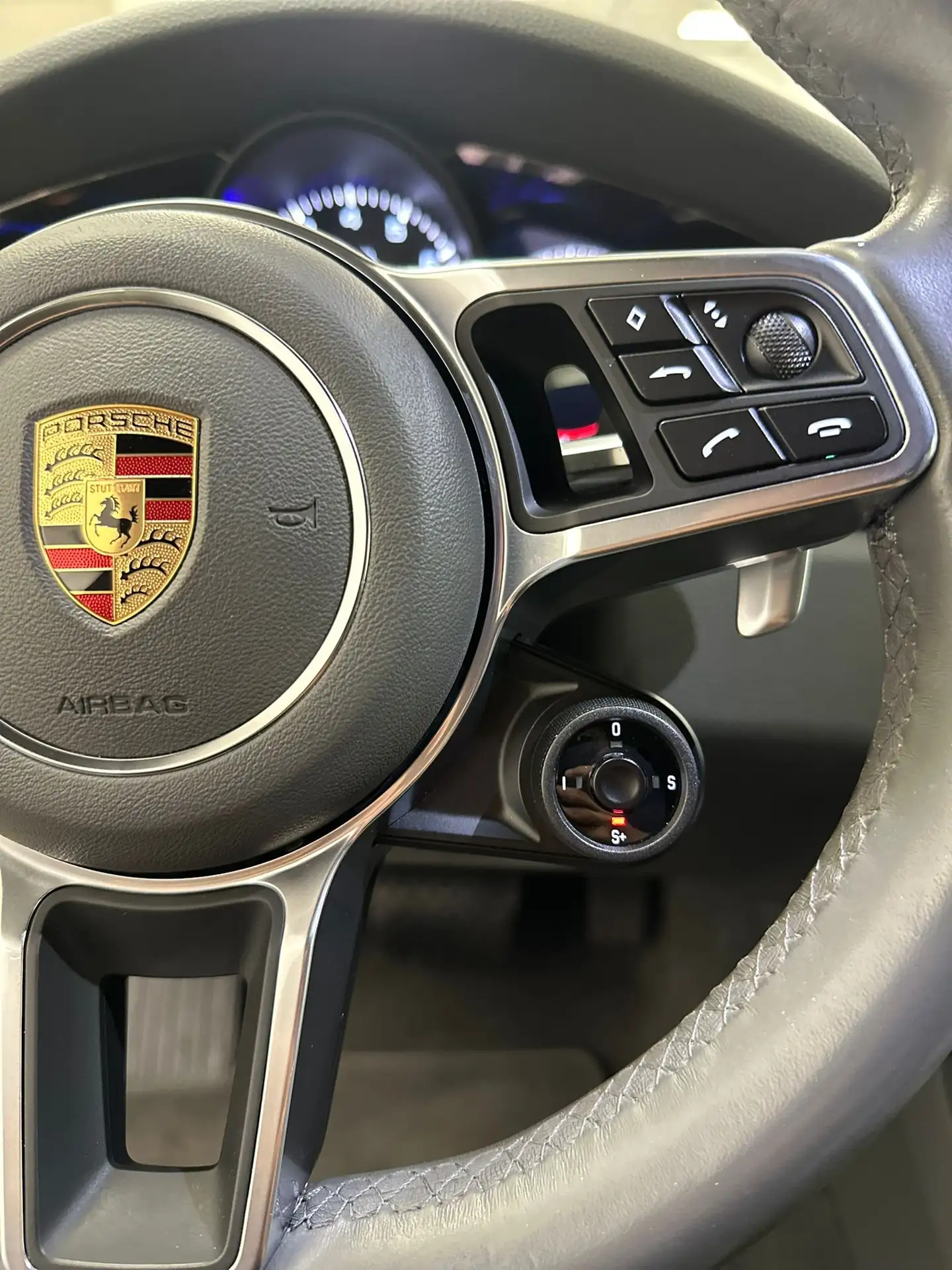 Porsche - Cayenne