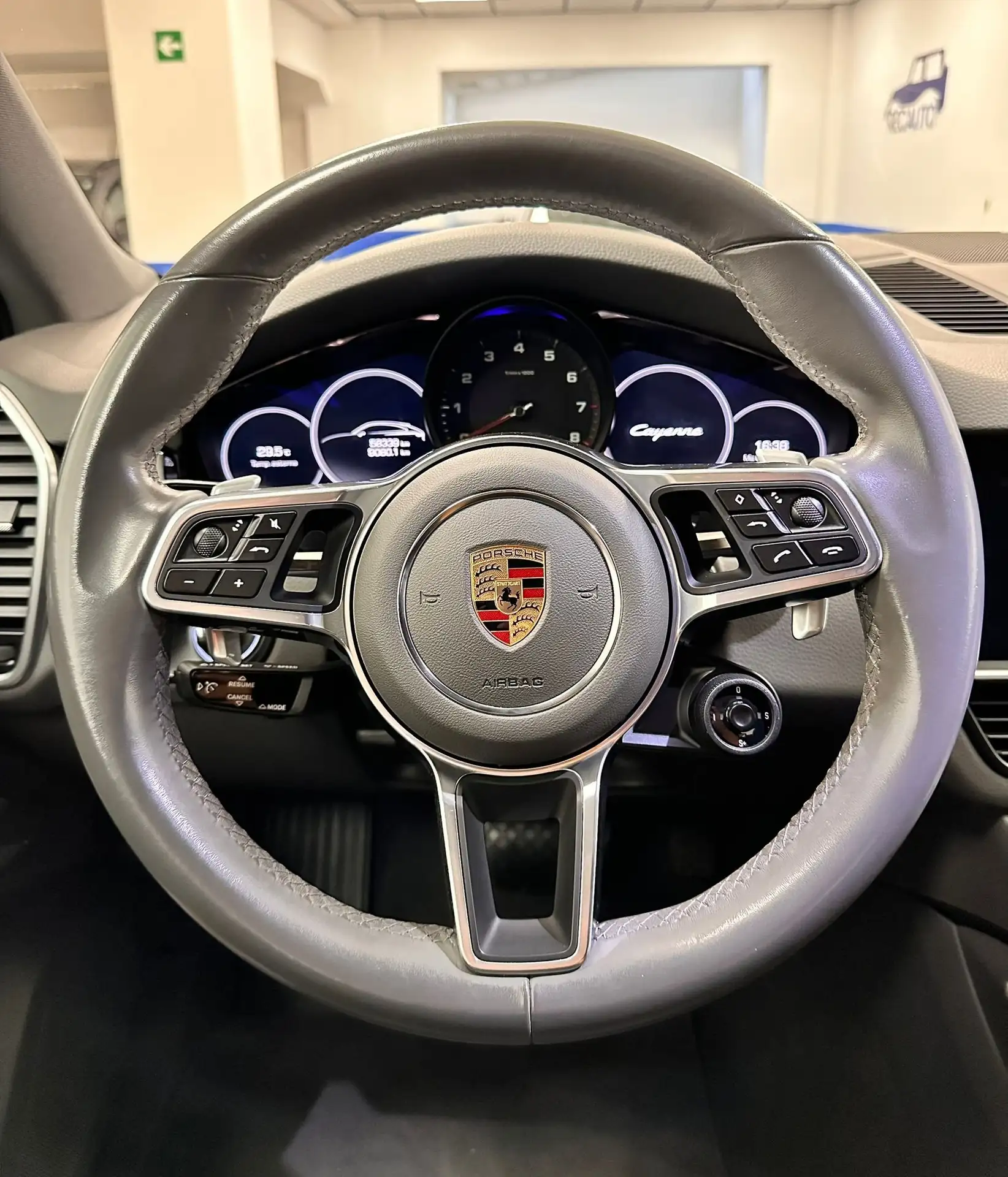 Porsche - Cayenne