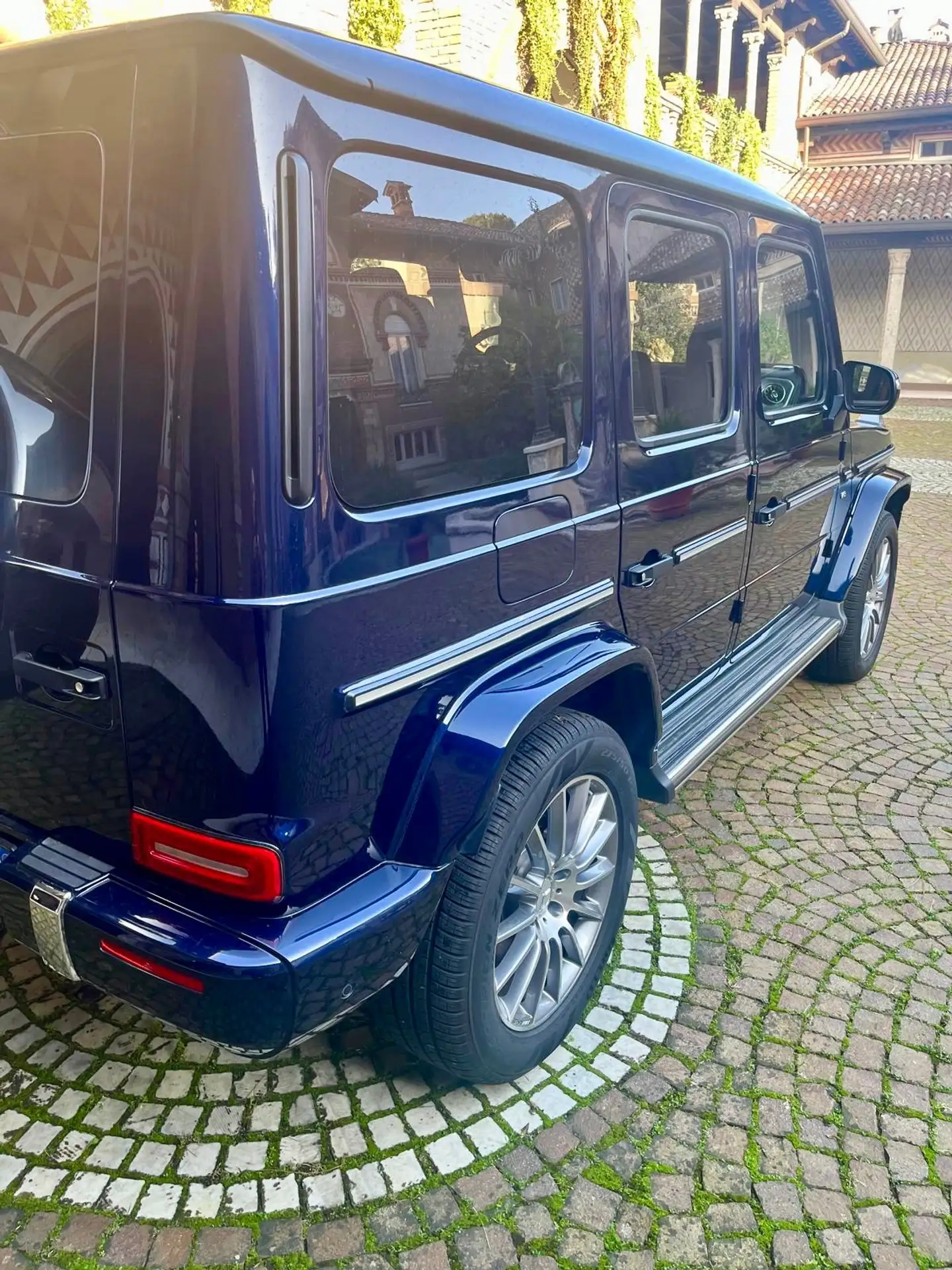 Mercedes-Benz - G 500