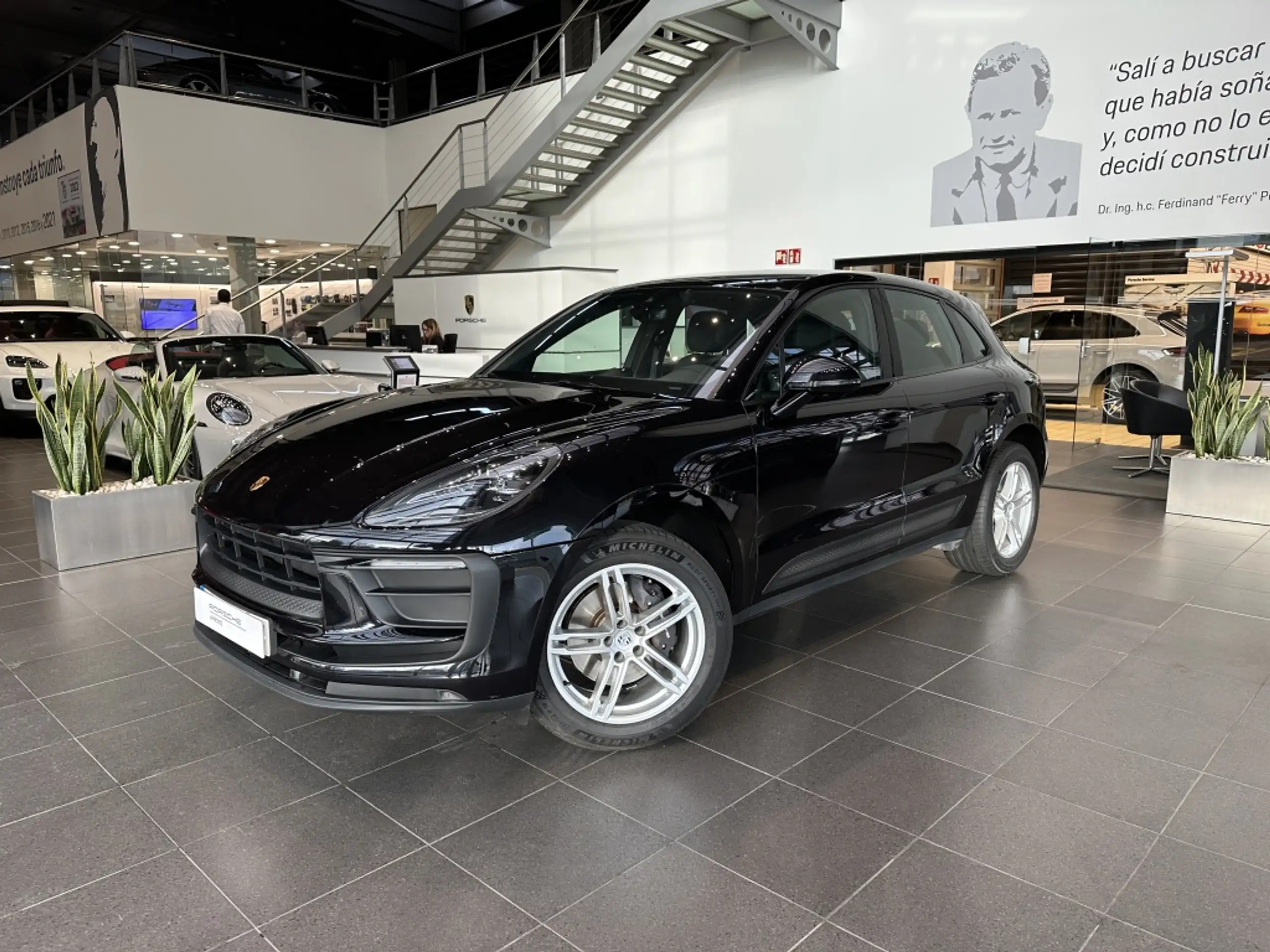 Porsche - Macan