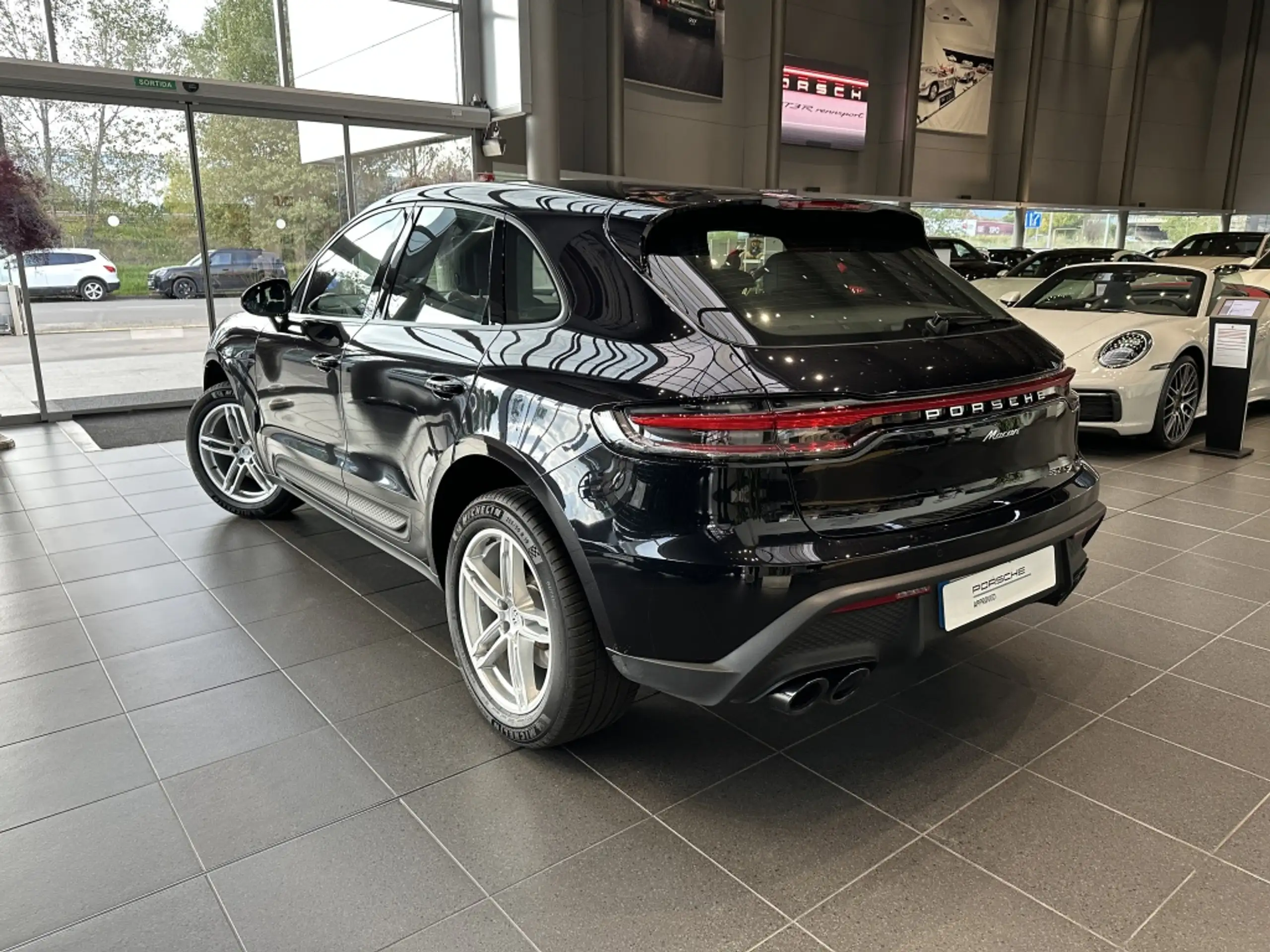 Porsche - Macan