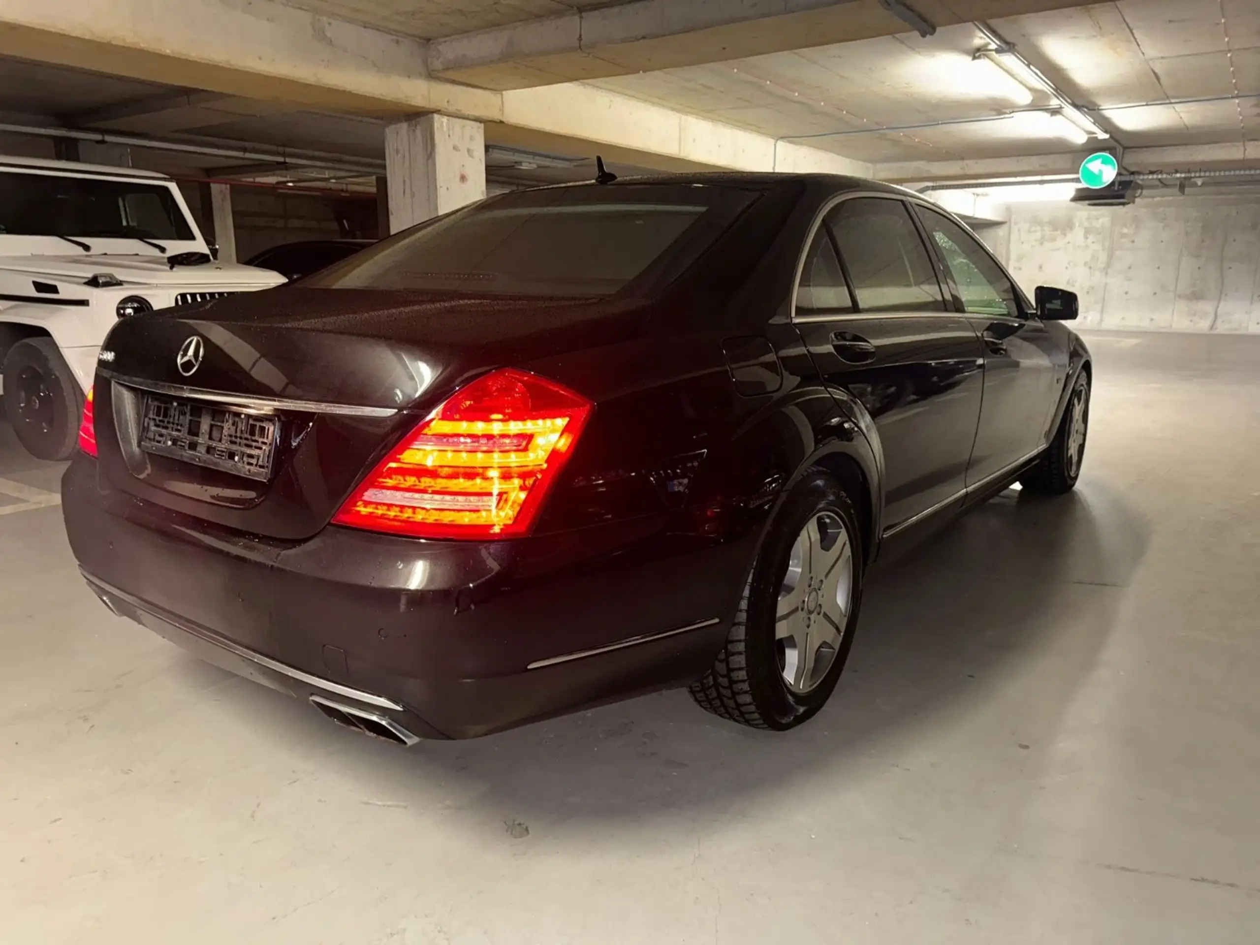 Mercedes-Benz - S 600