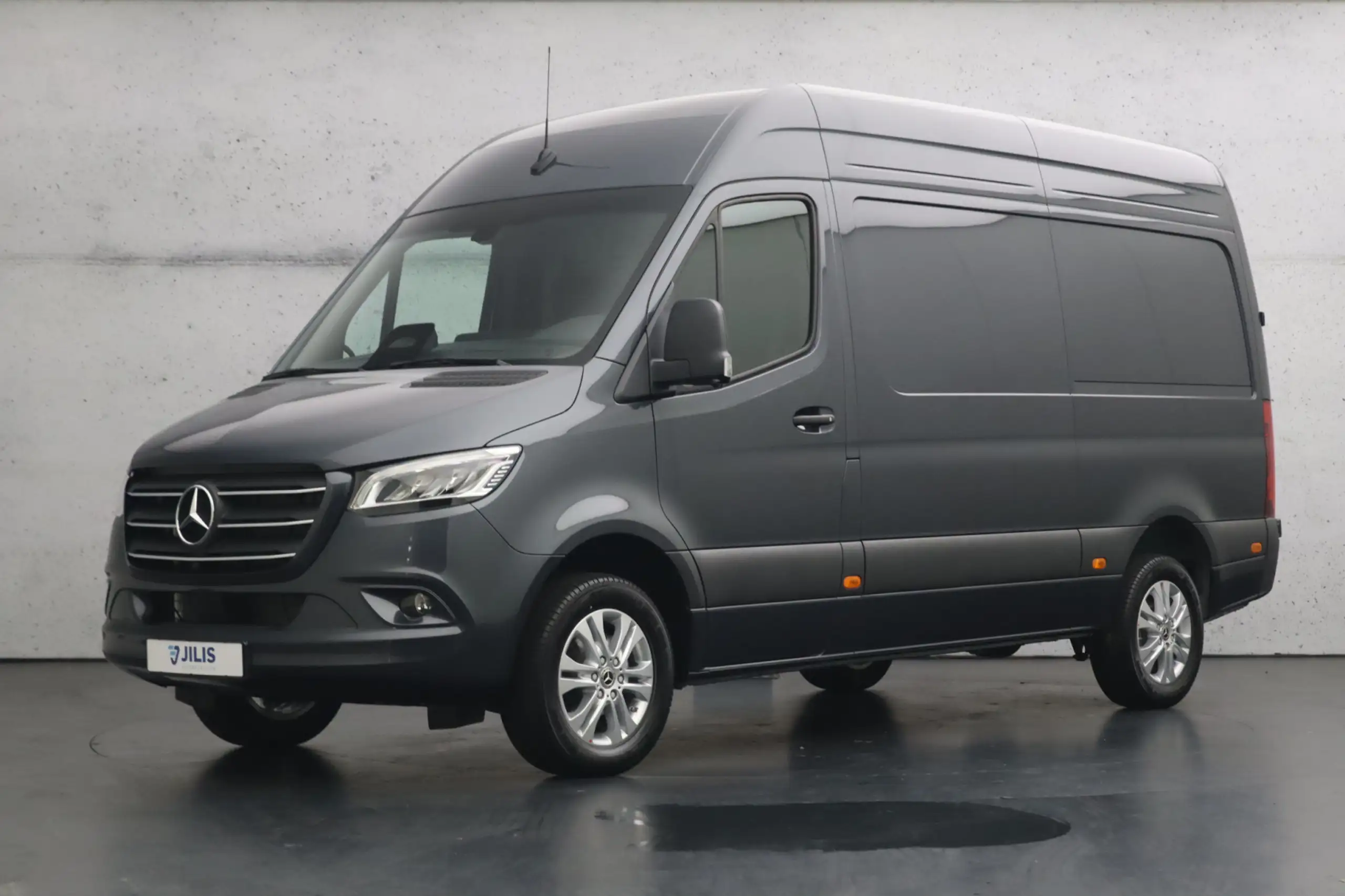 Mercedes-Benz - Sprinter