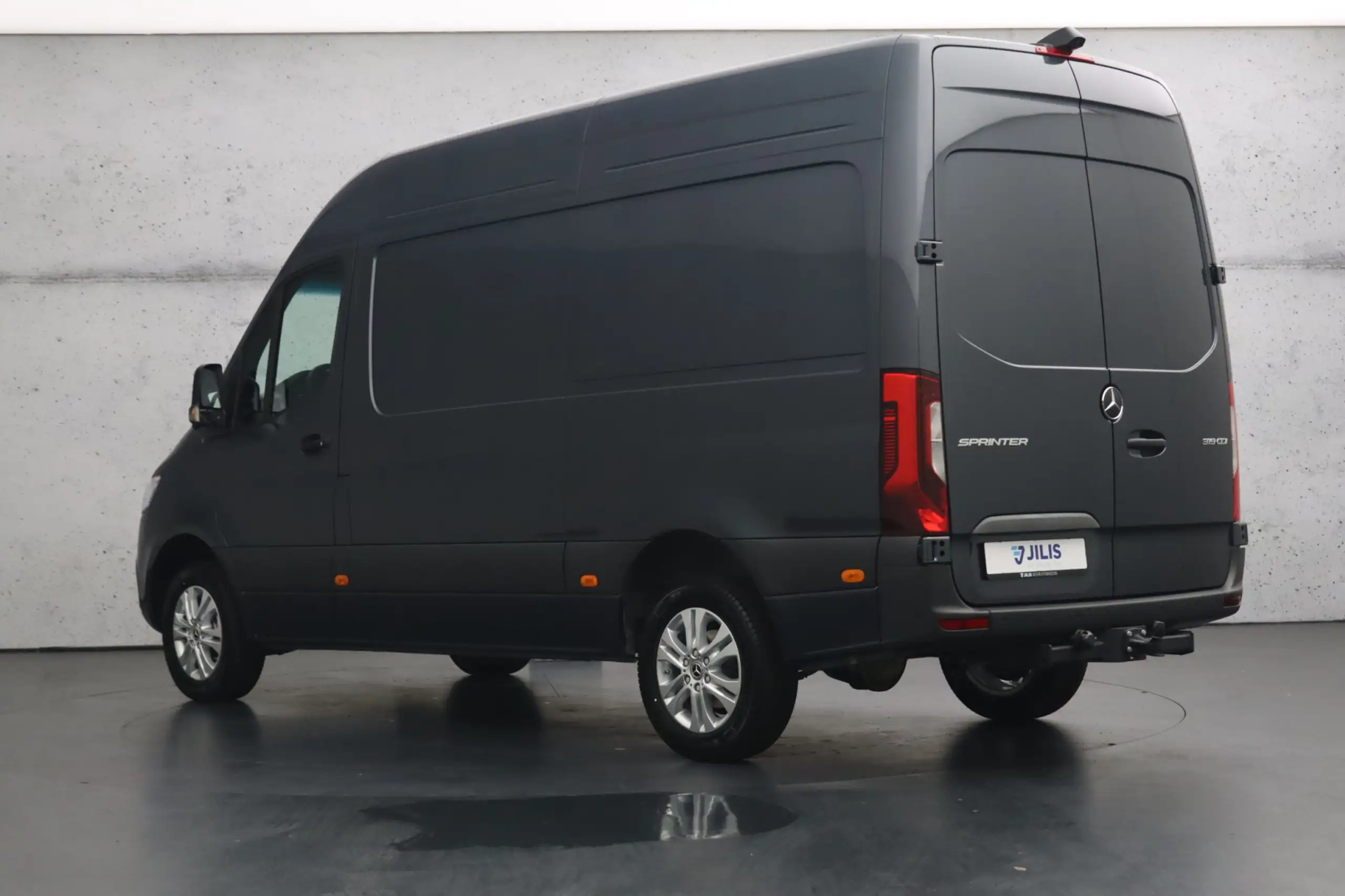 Mercedes-Benz - Sprinter