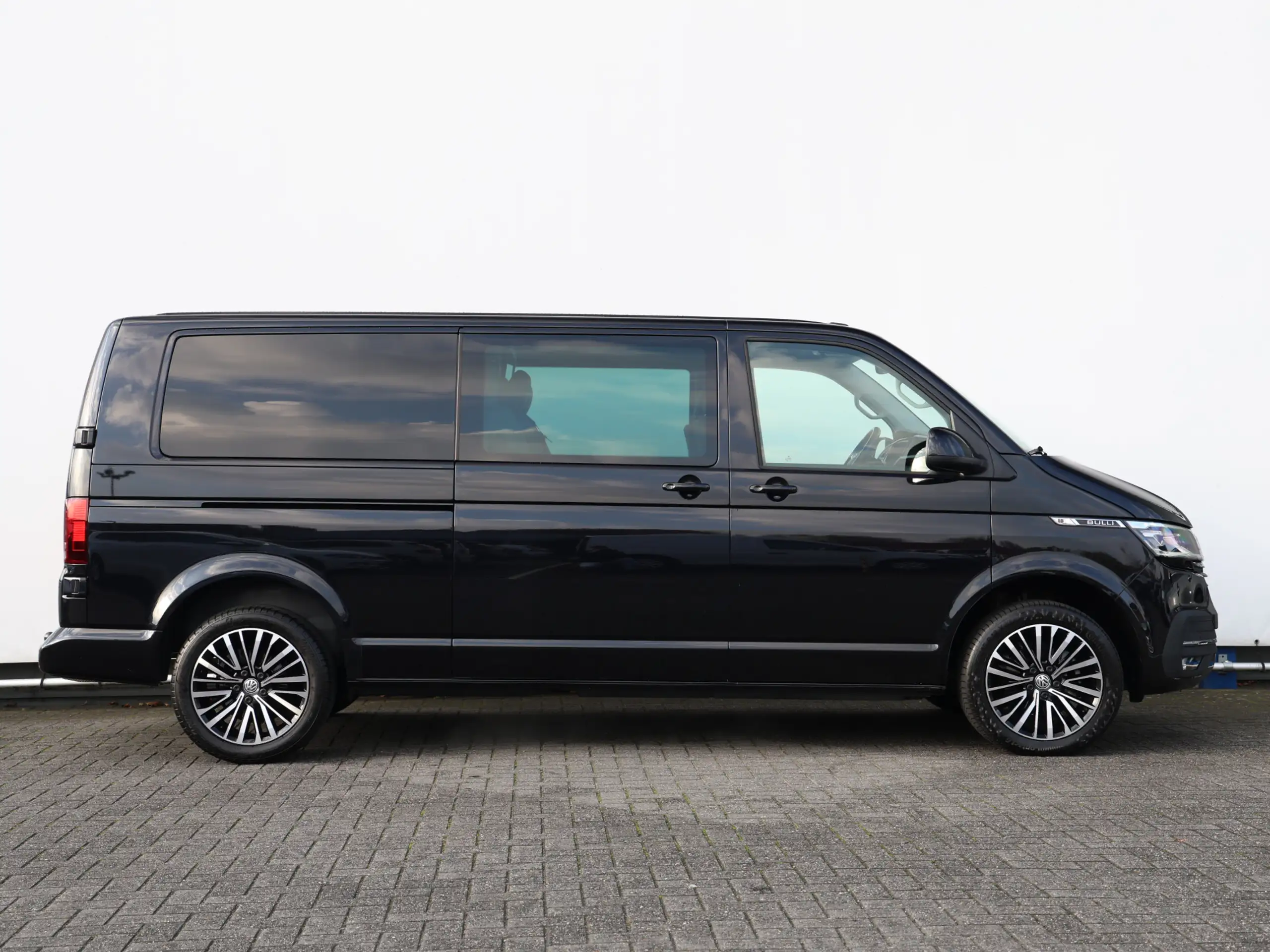 Volkswagen - T6.1 Transporter