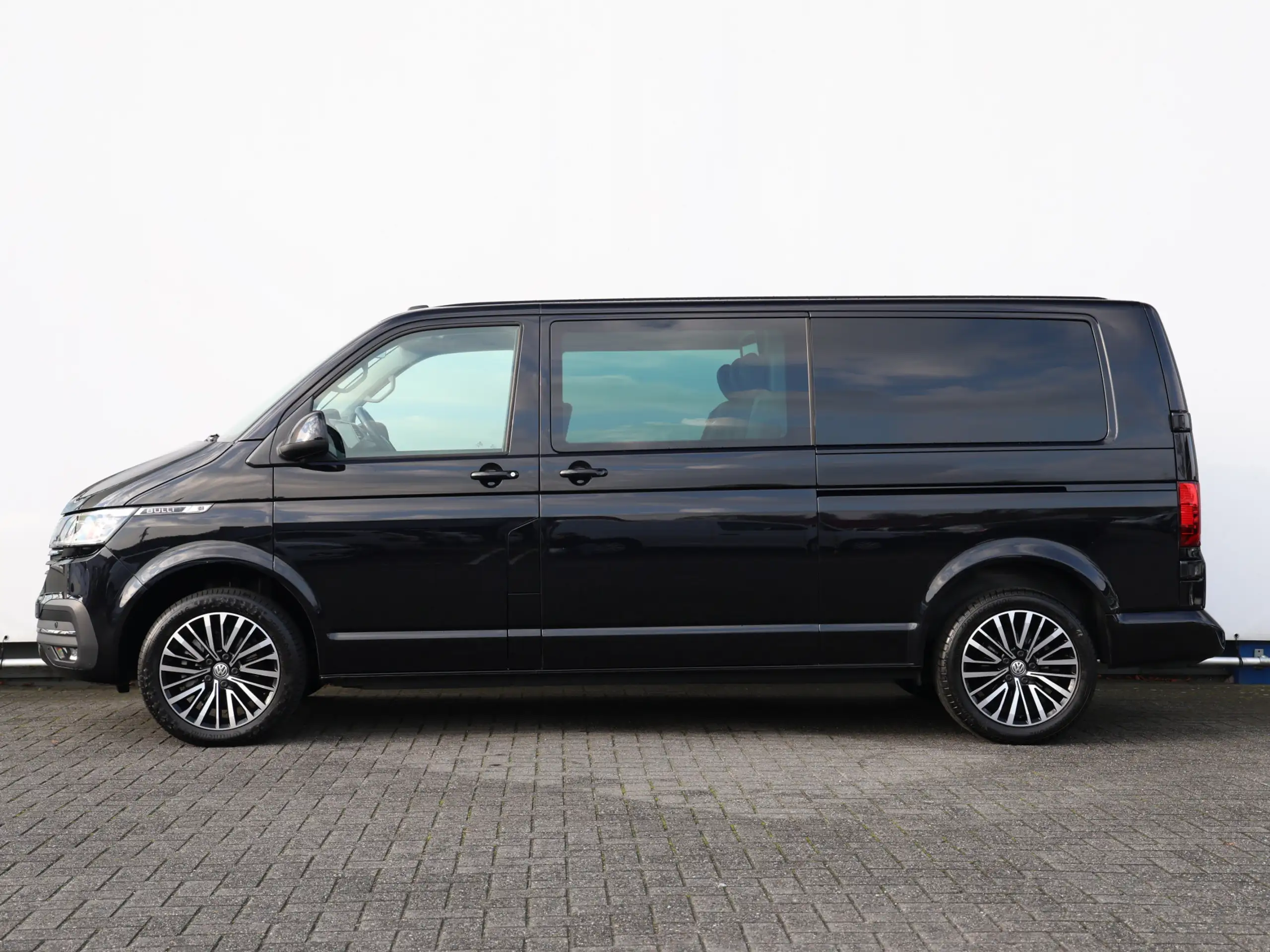 Volkswagen - T6.1 Transporter