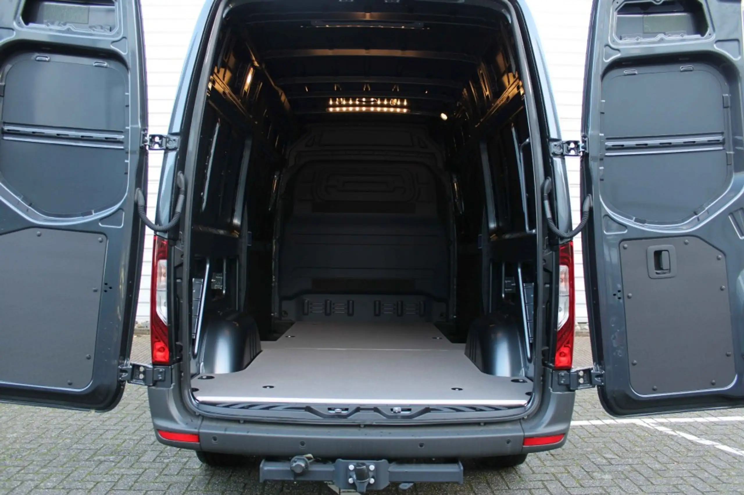 Mercedes-Benz - Sprinter