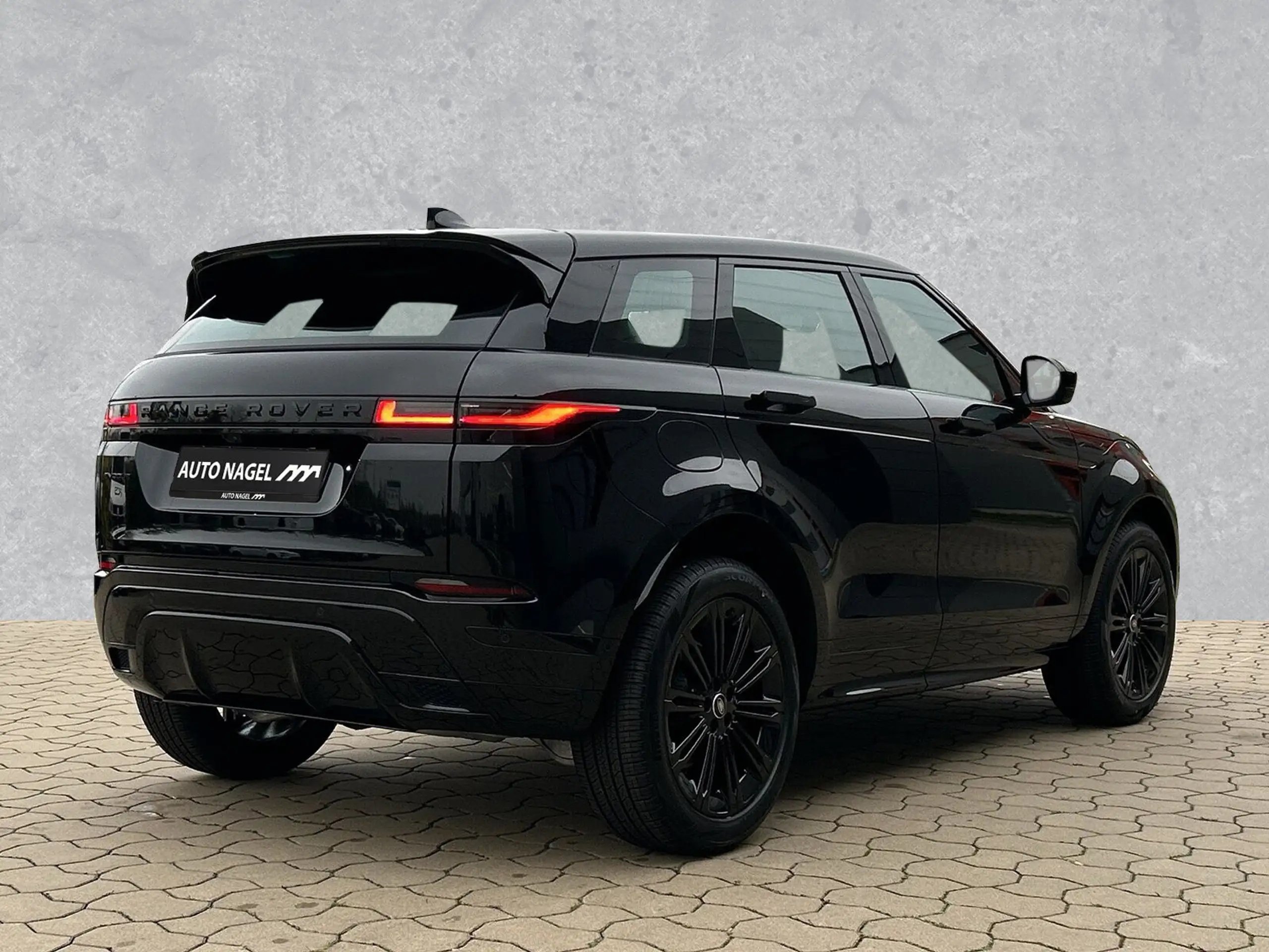 Land Rover - Range Rover Evoque