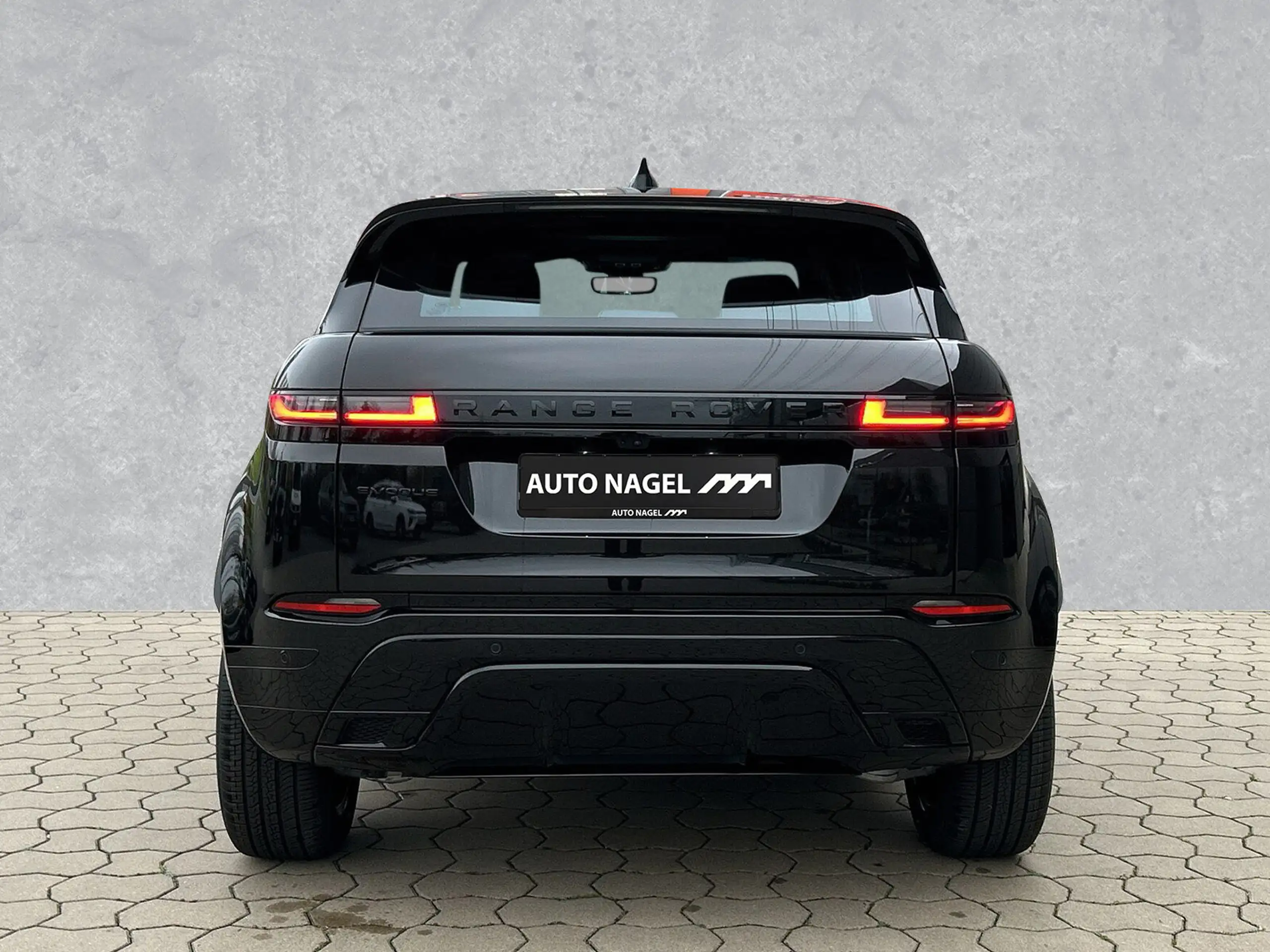 Land Rover - Range Rover Evoque