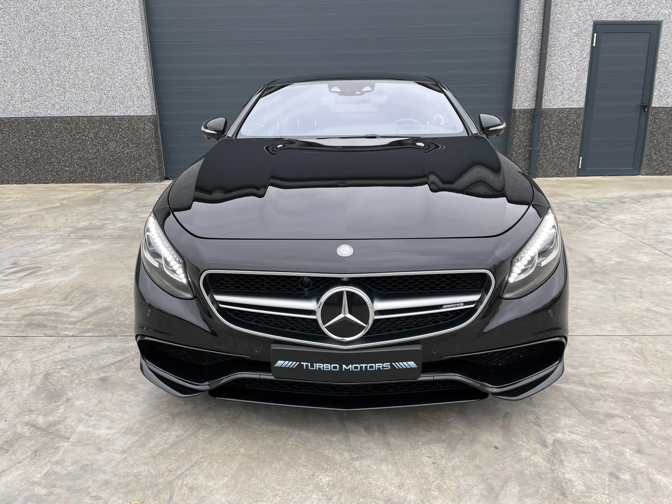 Mercedes-Benz - S 63 AMG