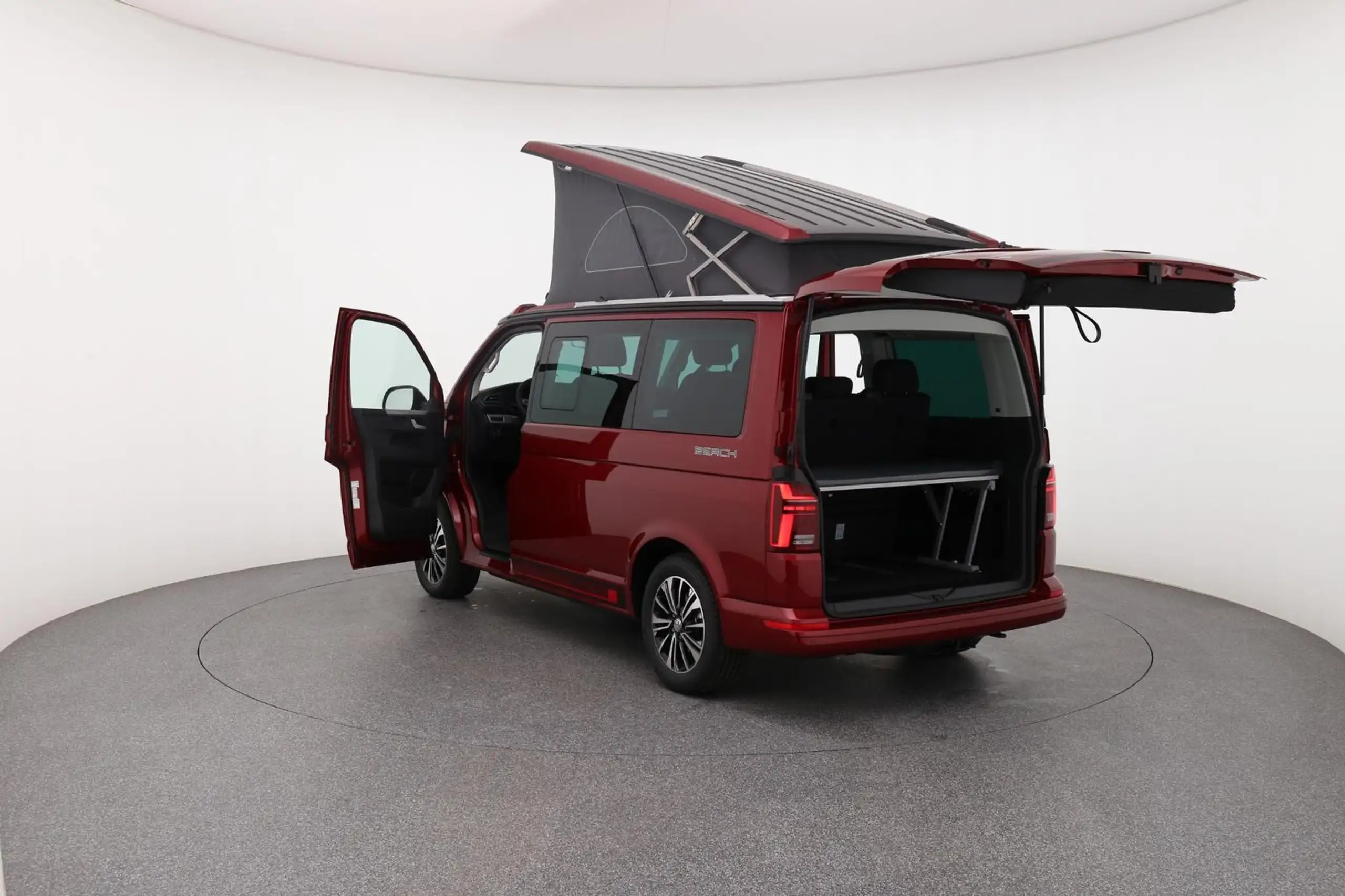 Volkswagen - T6.1 California