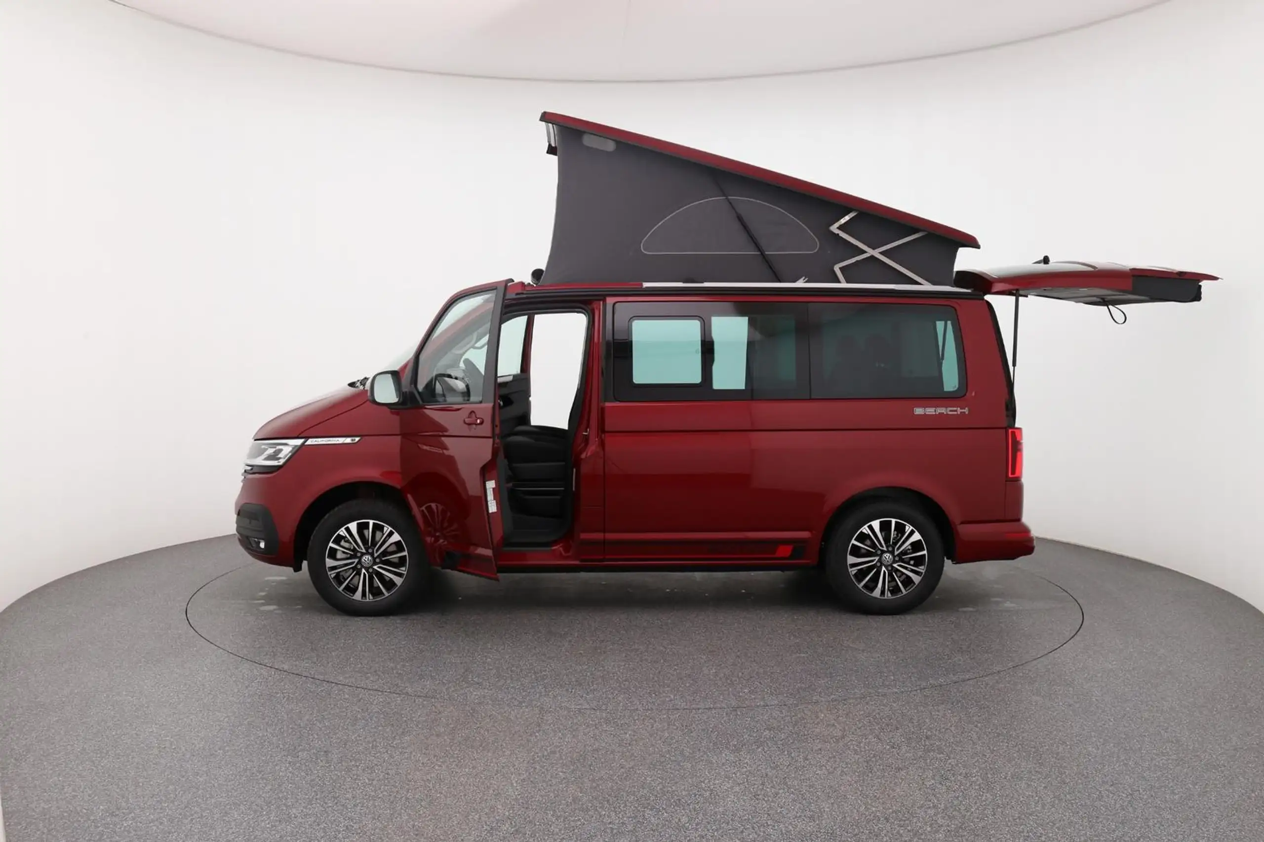 Volkswagen - T6.1 California