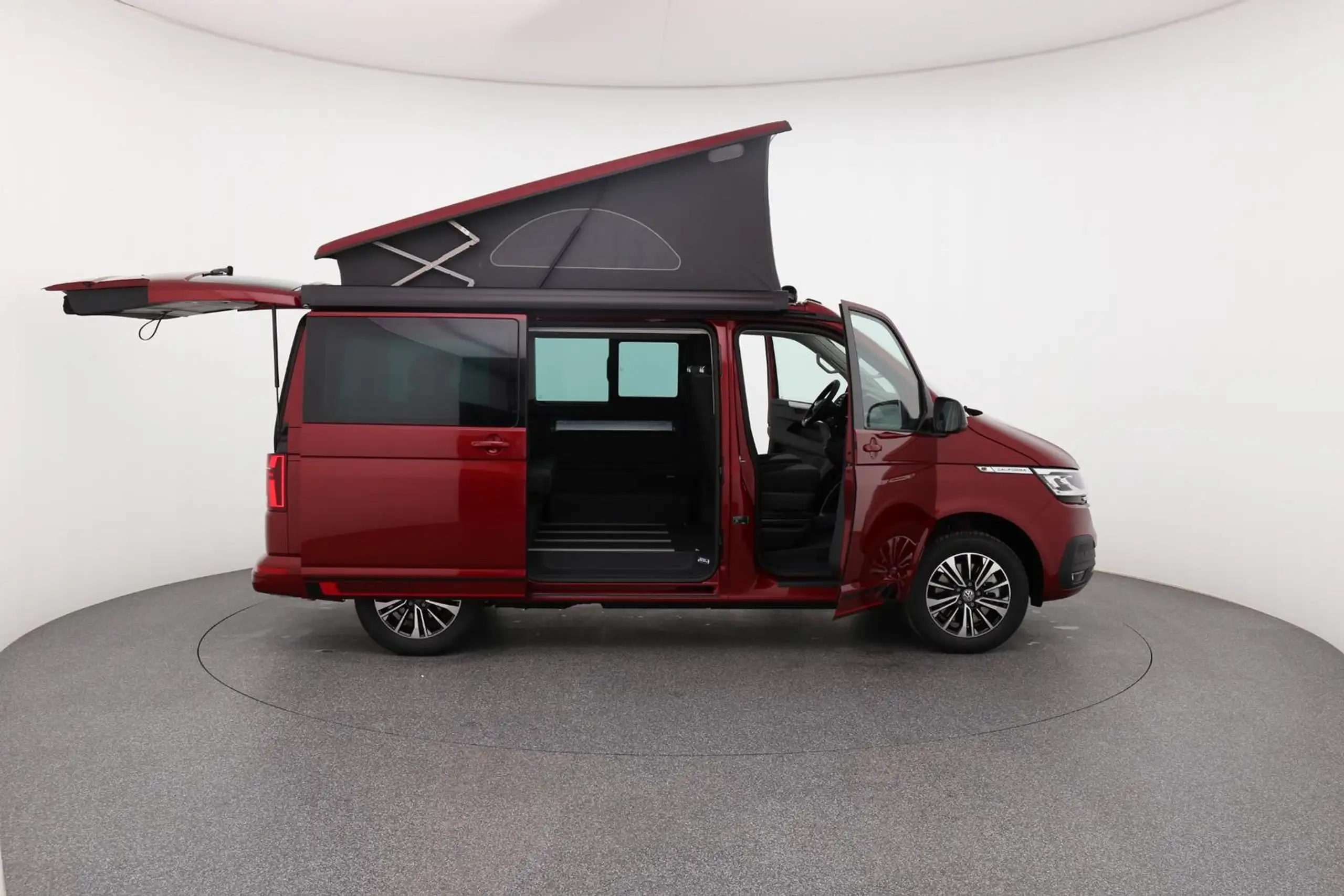 Volkswagen - T6.1 California