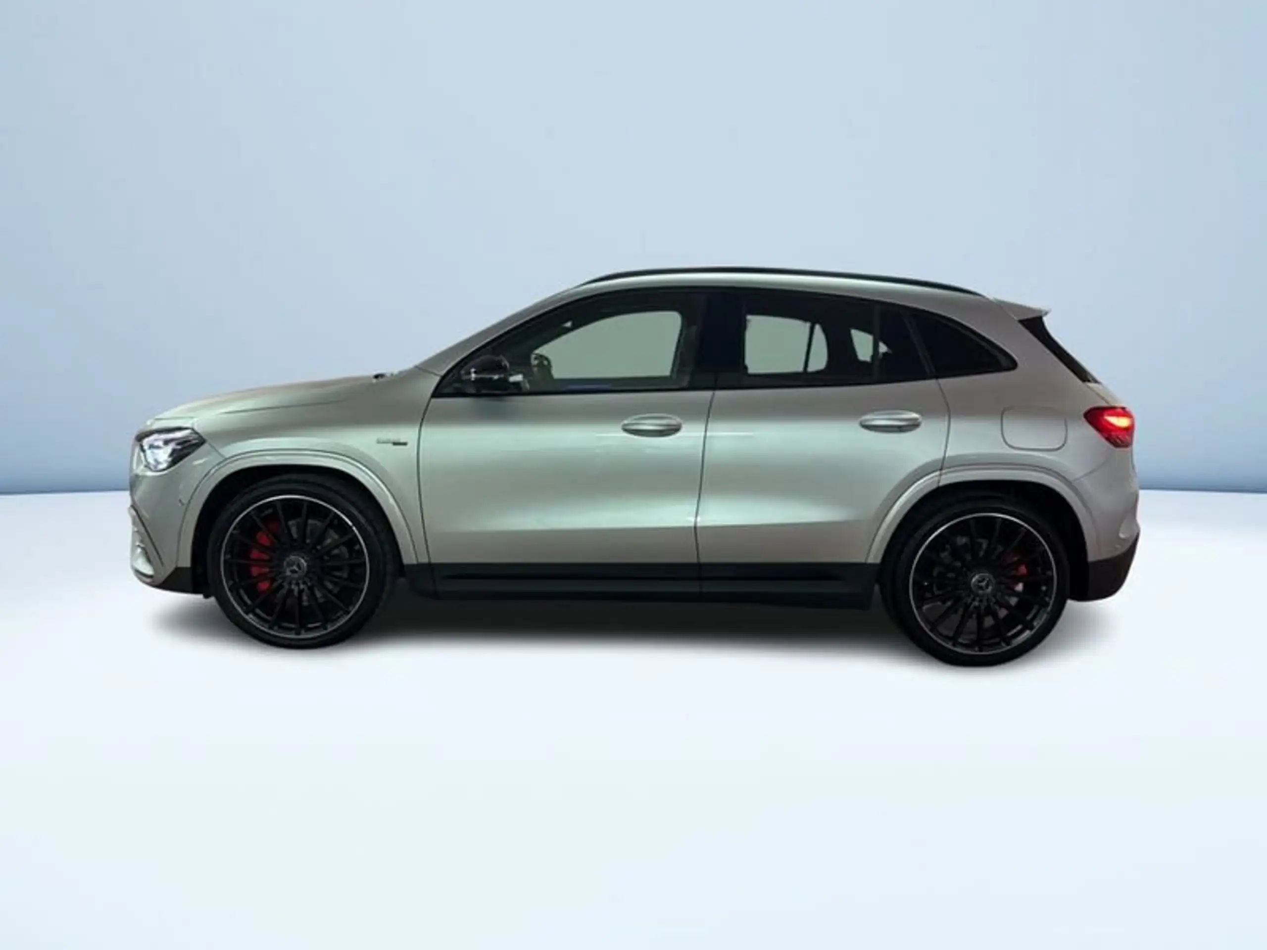 Mercedes-Benz - GLA 35 AMG