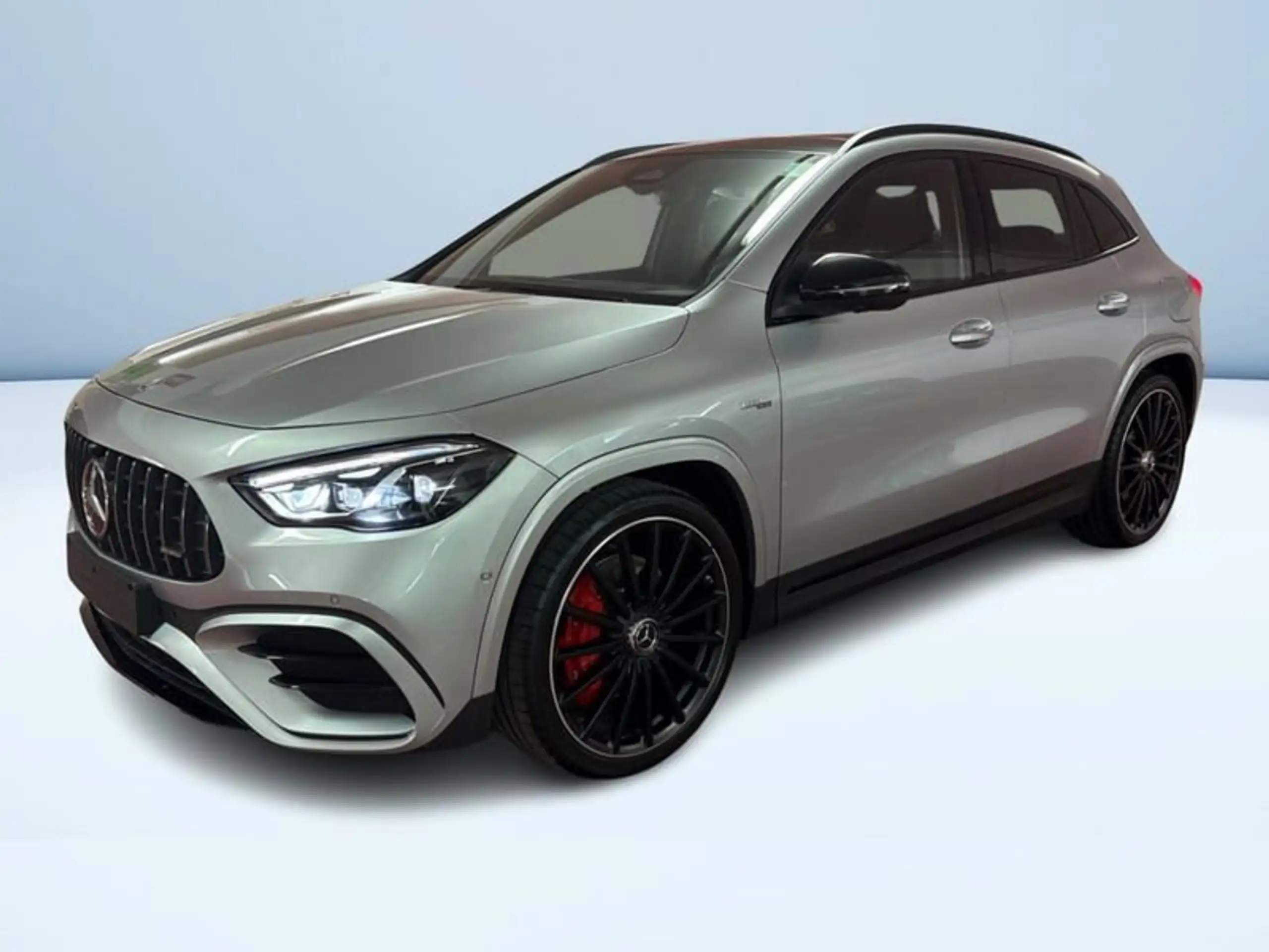 Mercedes-Benz - GLA 35 AMG