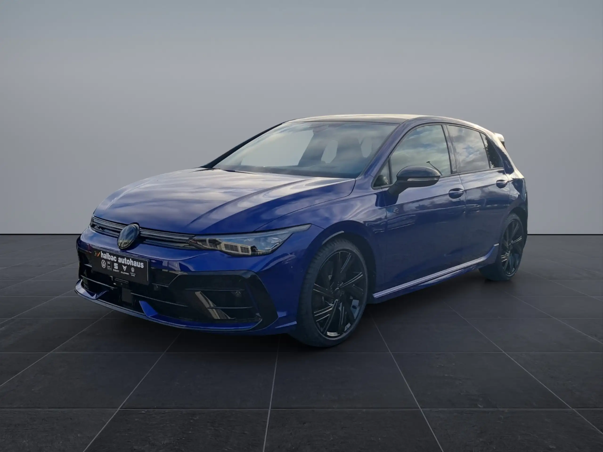 Volkswagen - Golf R