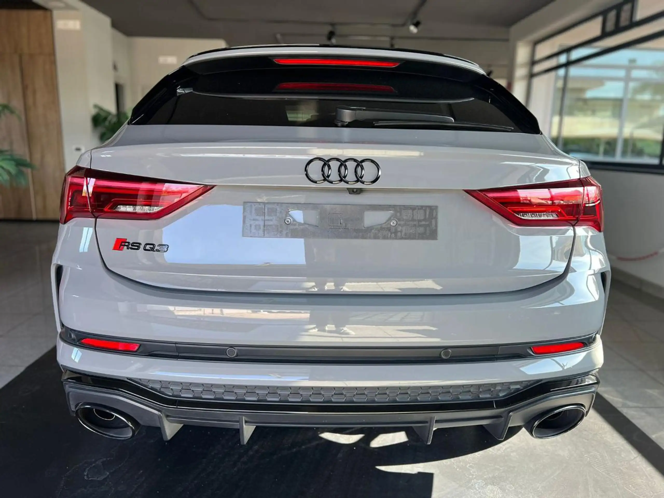 Audi - RS Q3