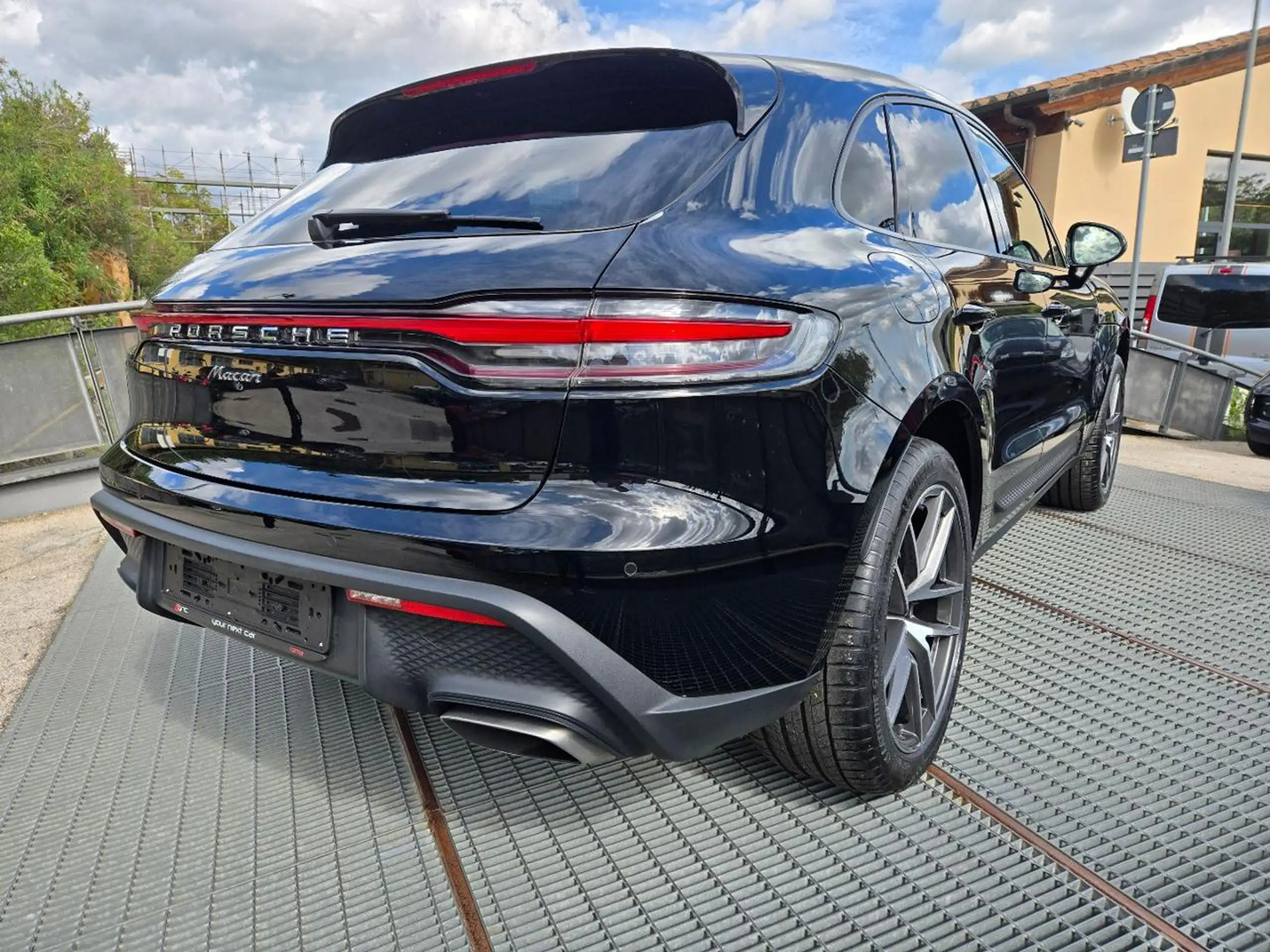 Porsche - Macan