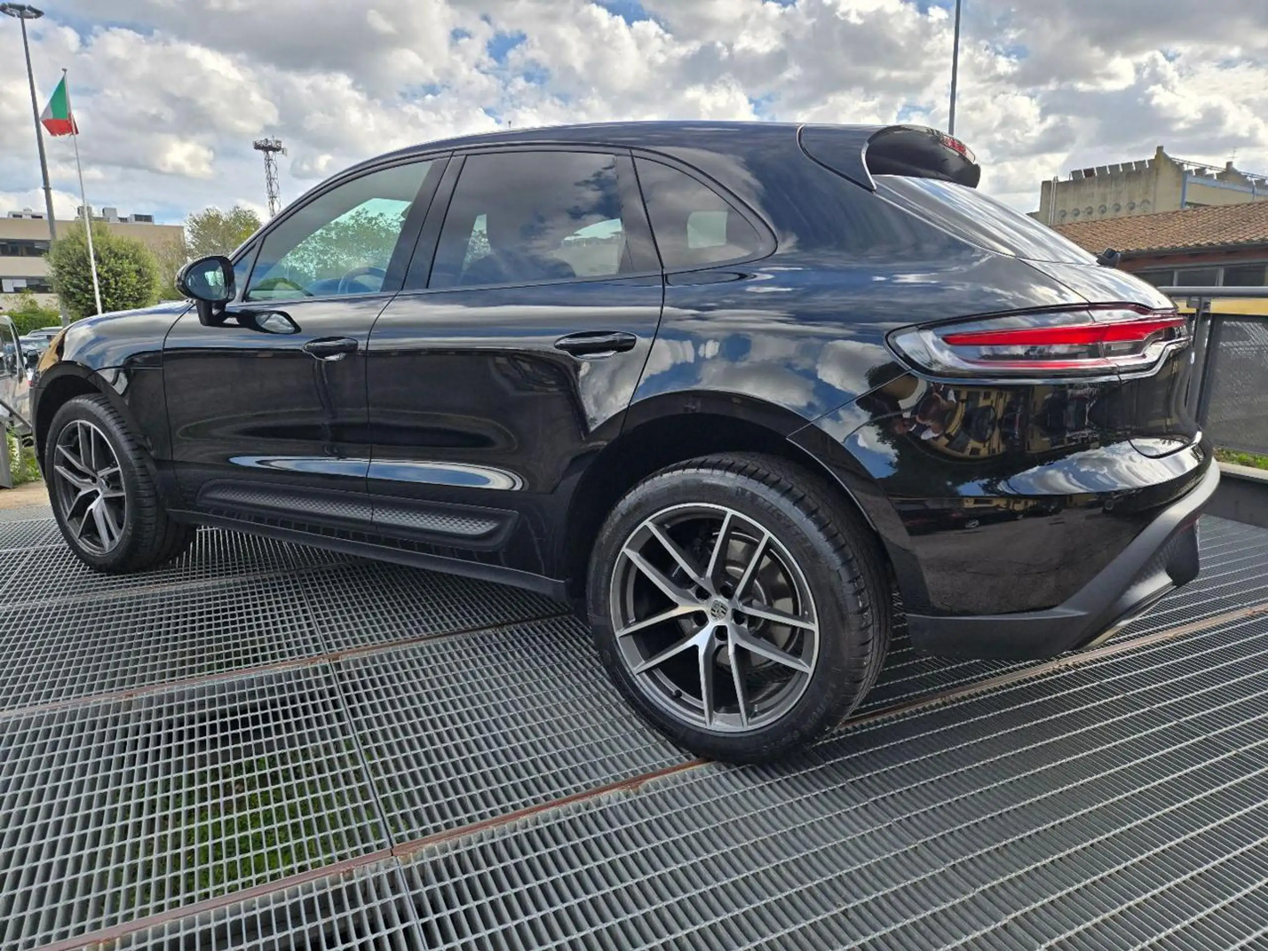 Porsche - Macan