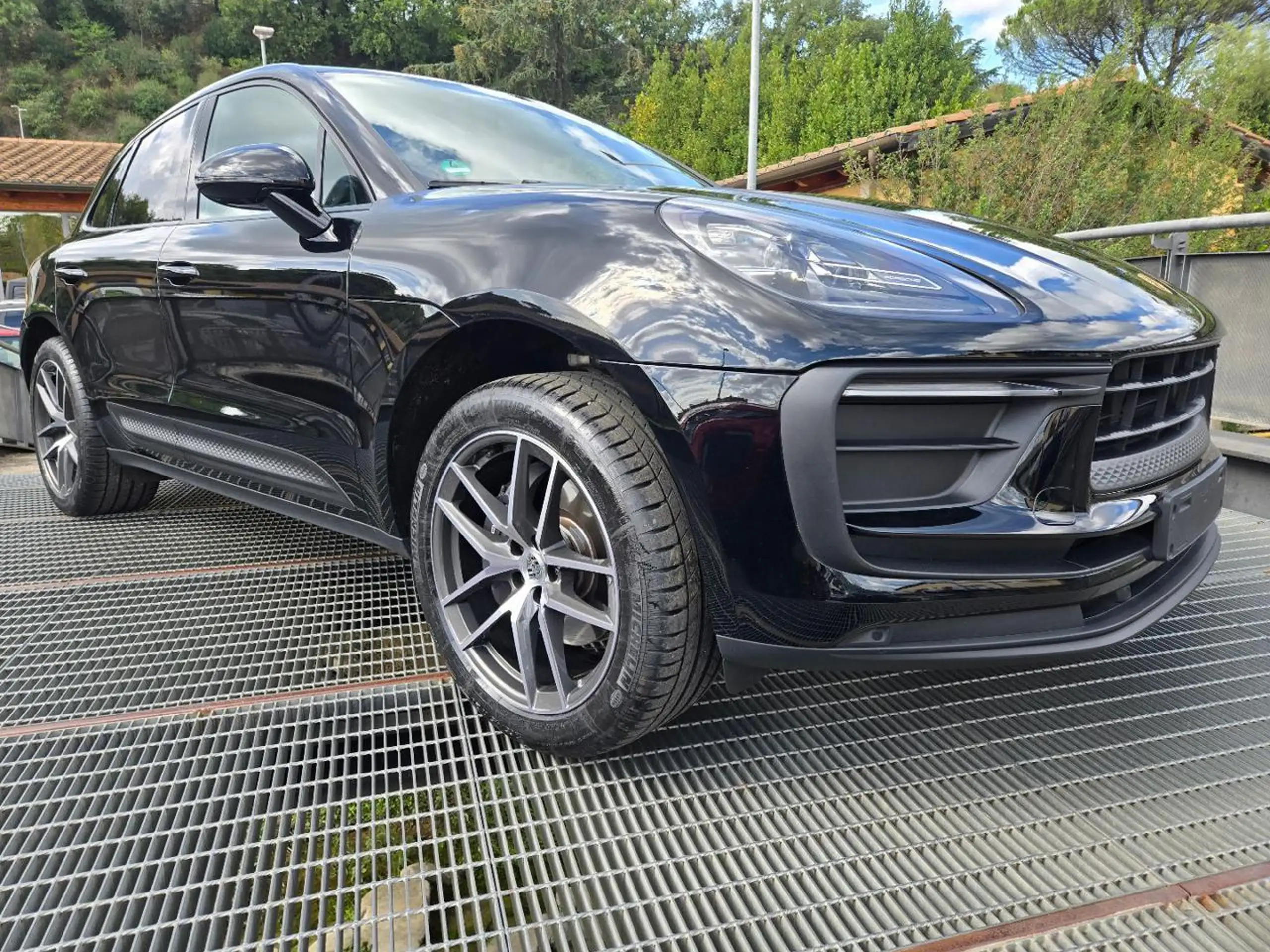 Porsche - Macan