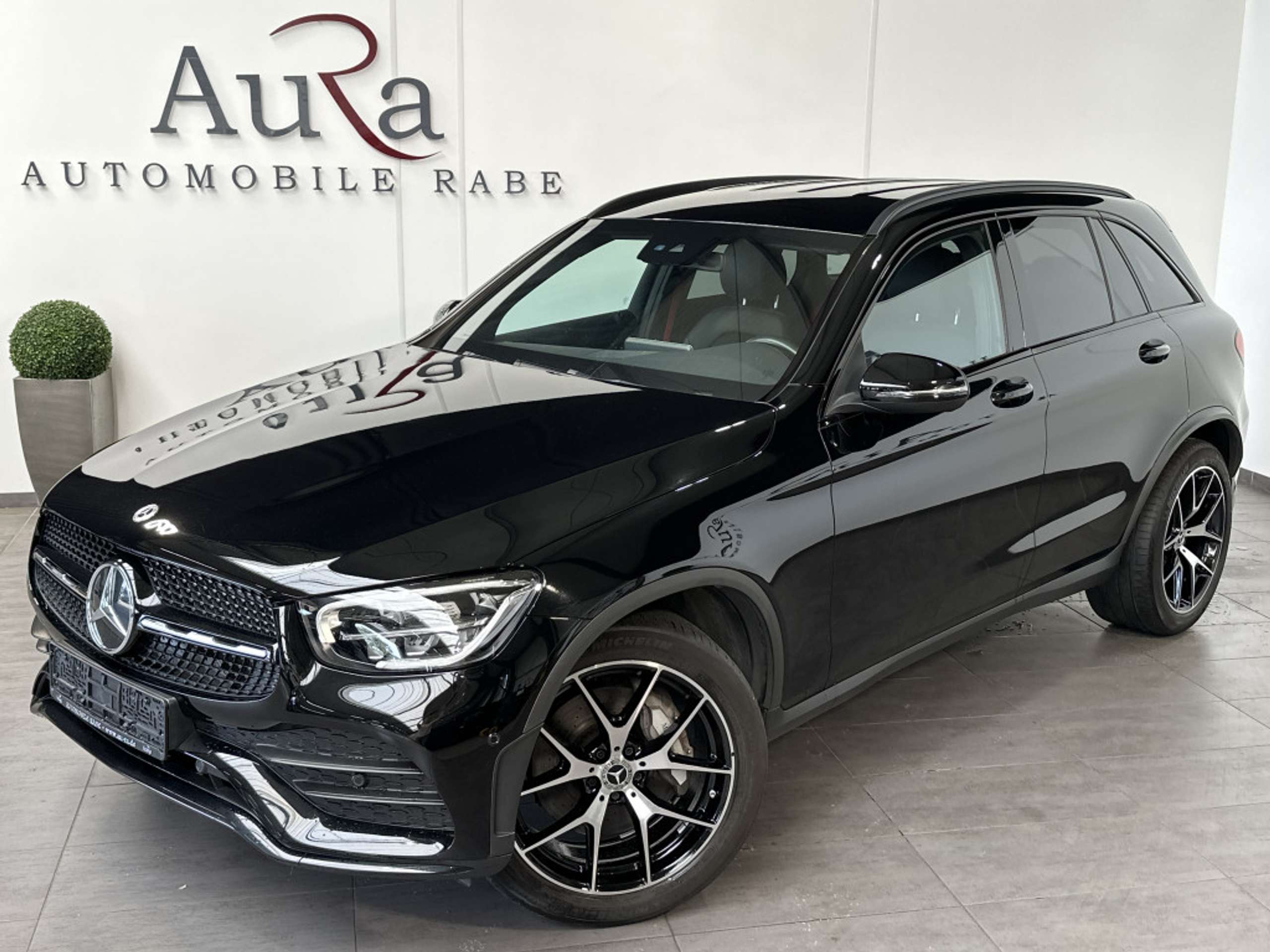 Mercedes-Benz - GLC 220