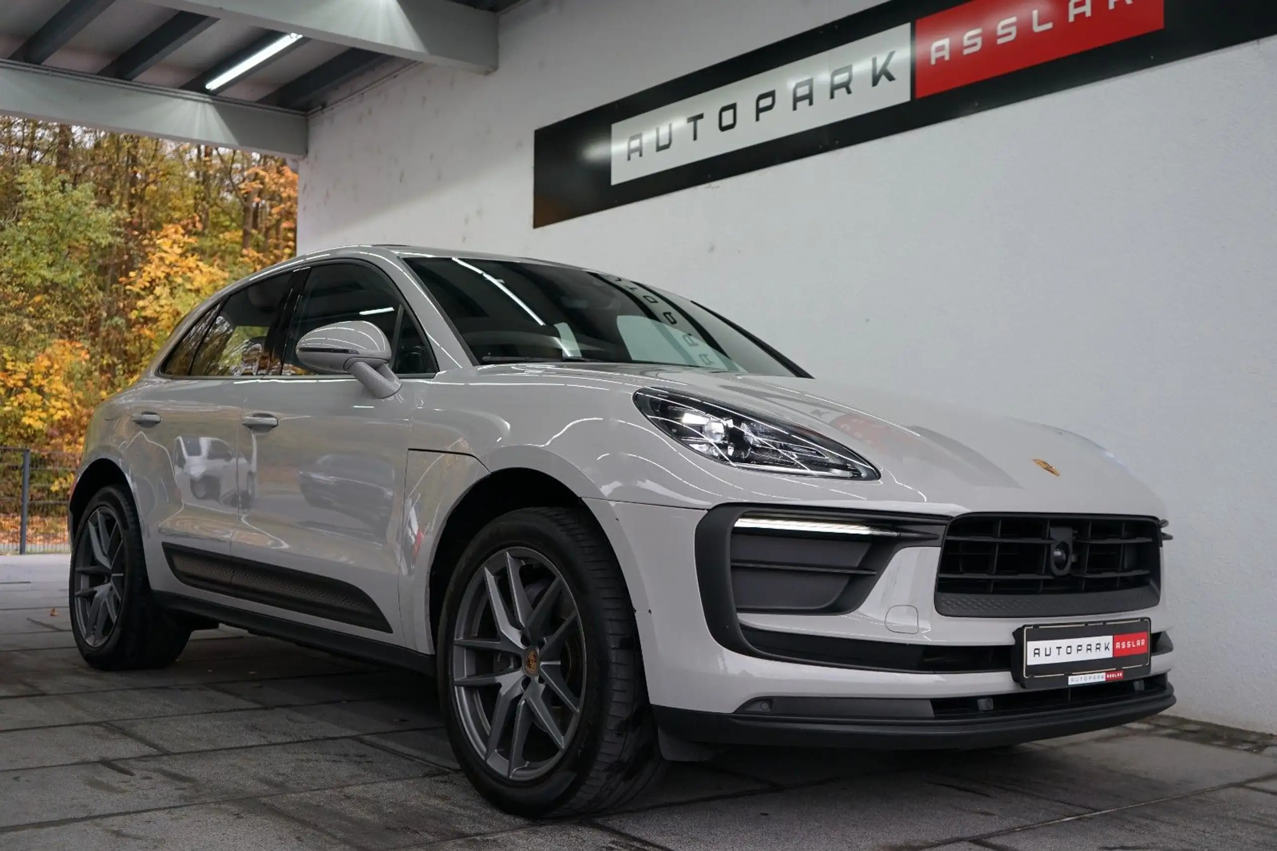 Porsche - Macan