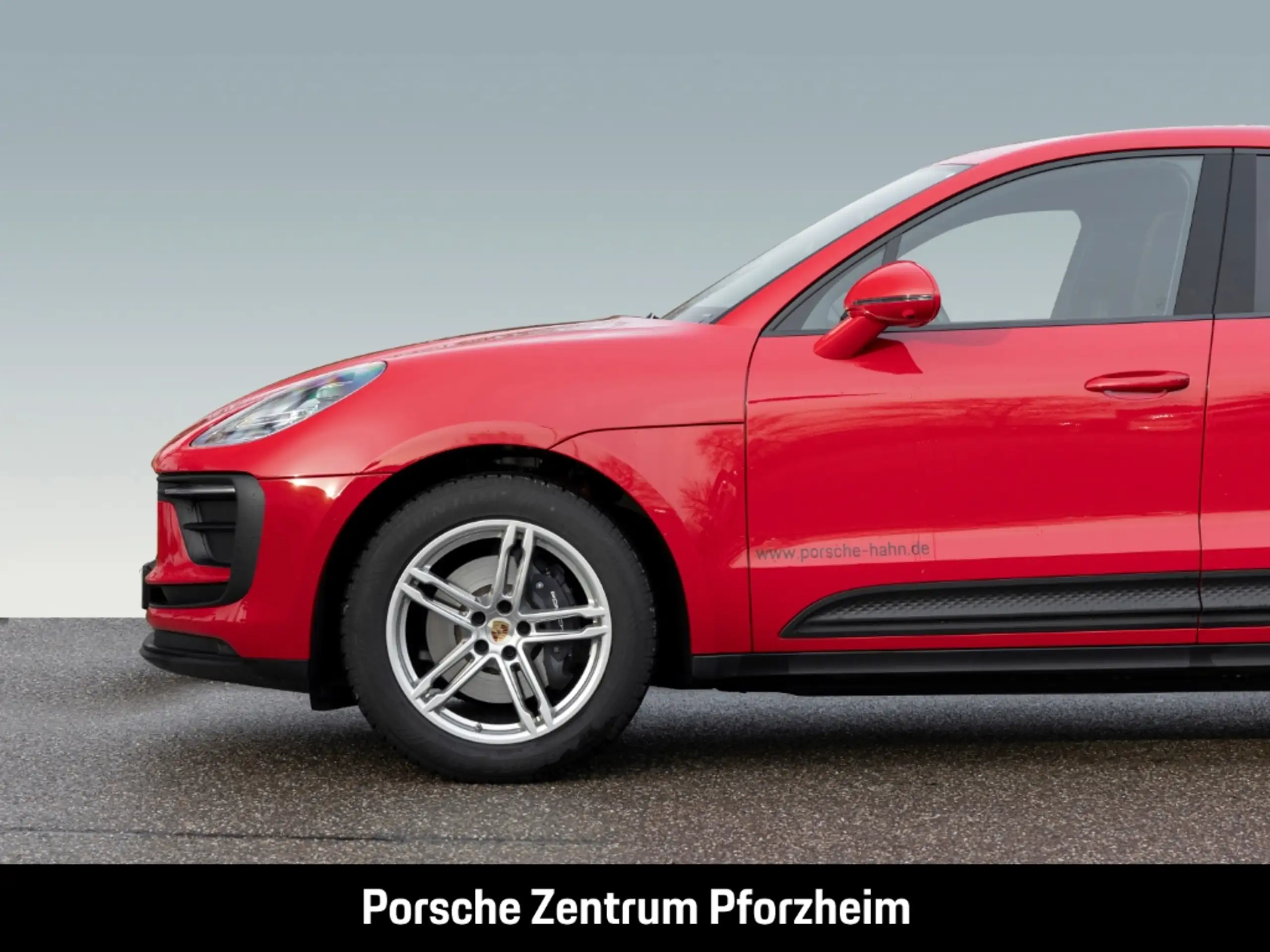 Porsche - Macan