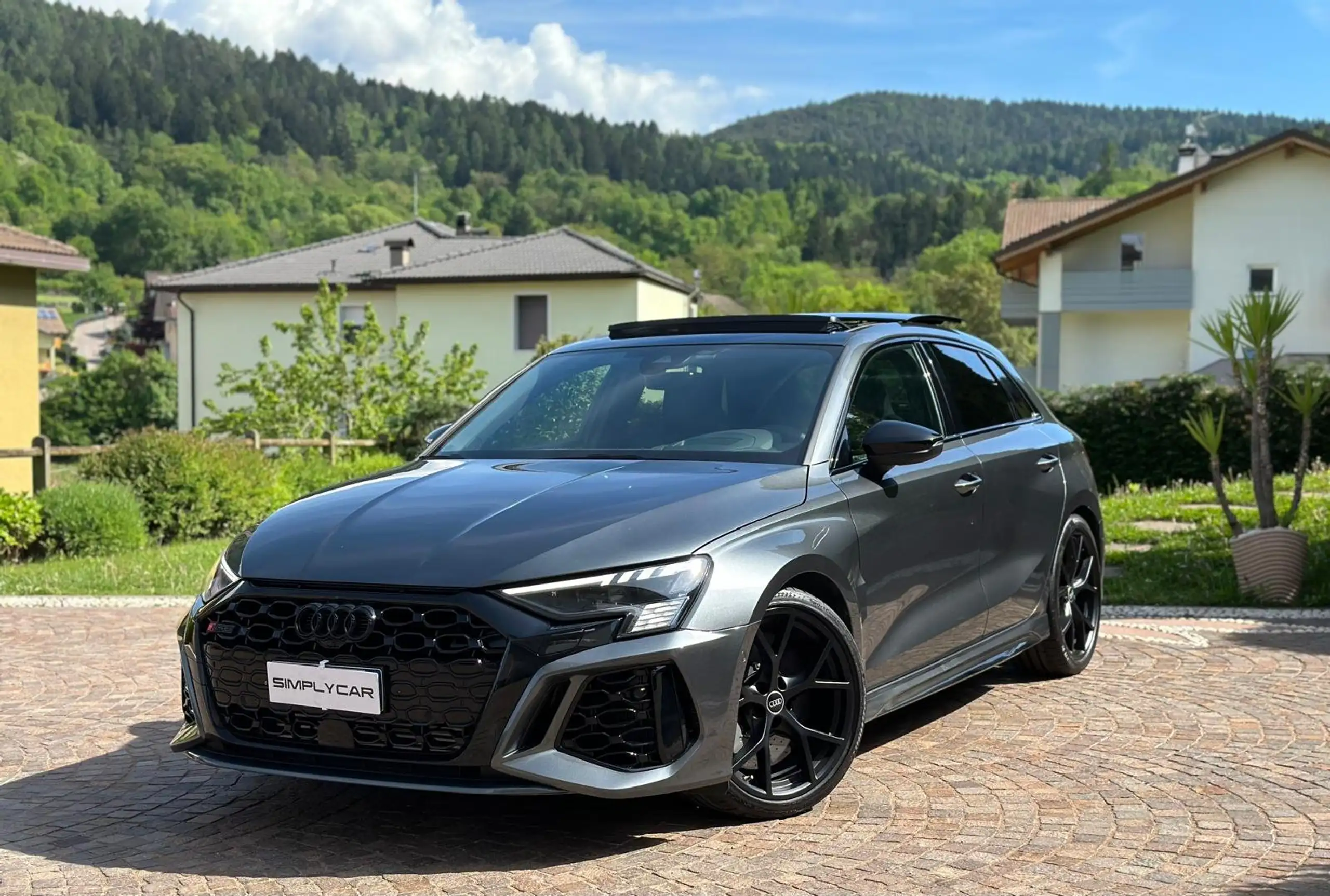 Audi - RS3