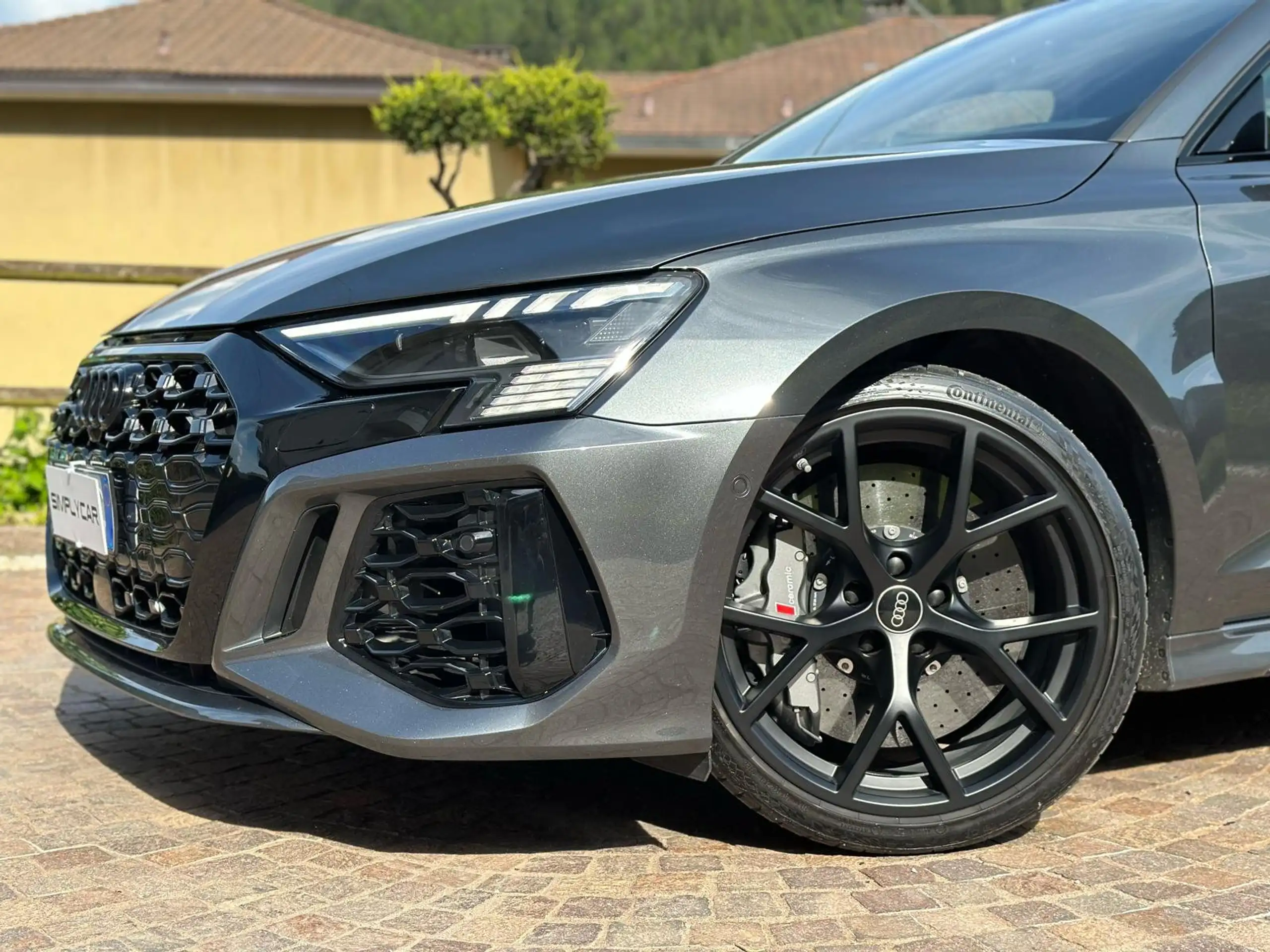 Audi - RS3