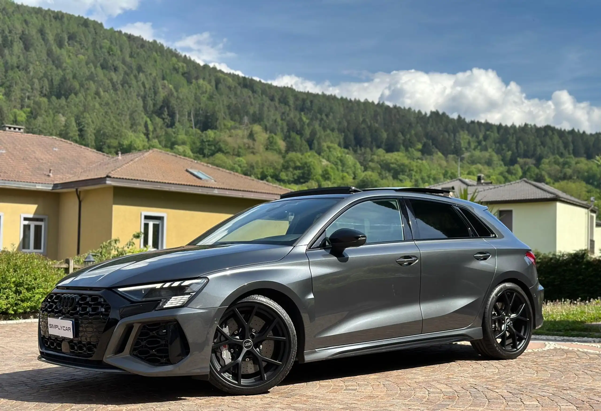 Audi - RS3