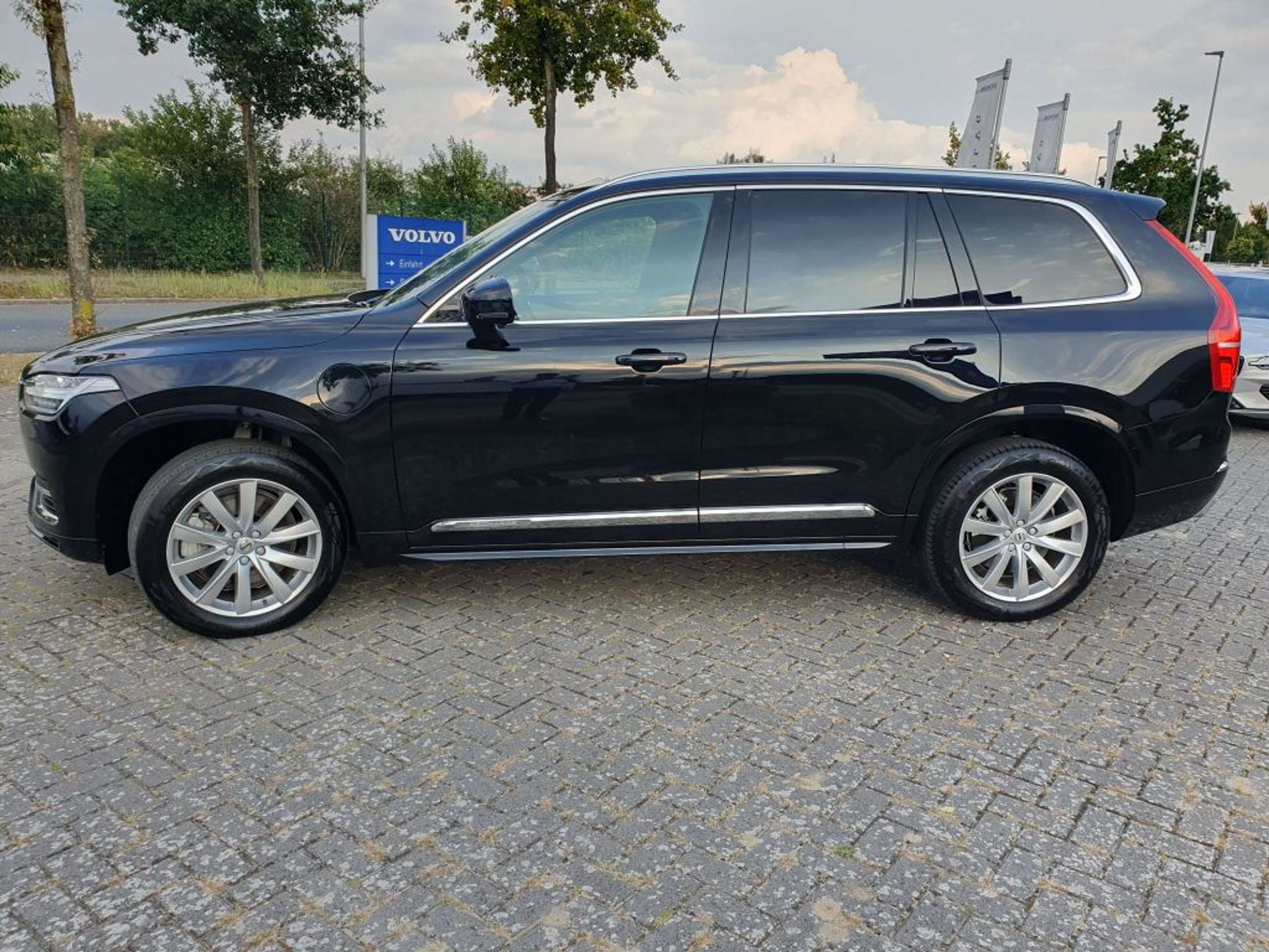 Volvo - XC90