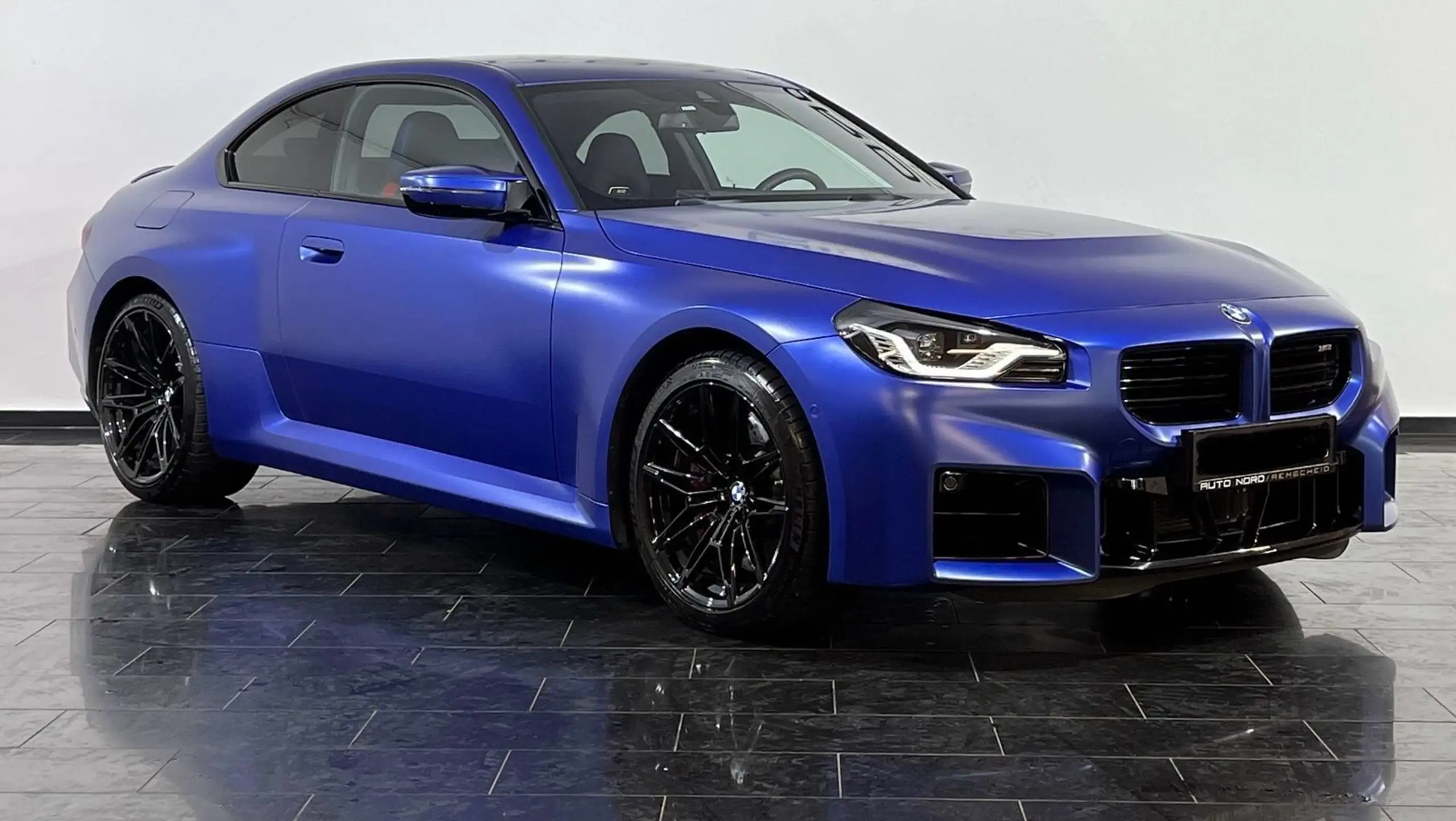 BMW - M2