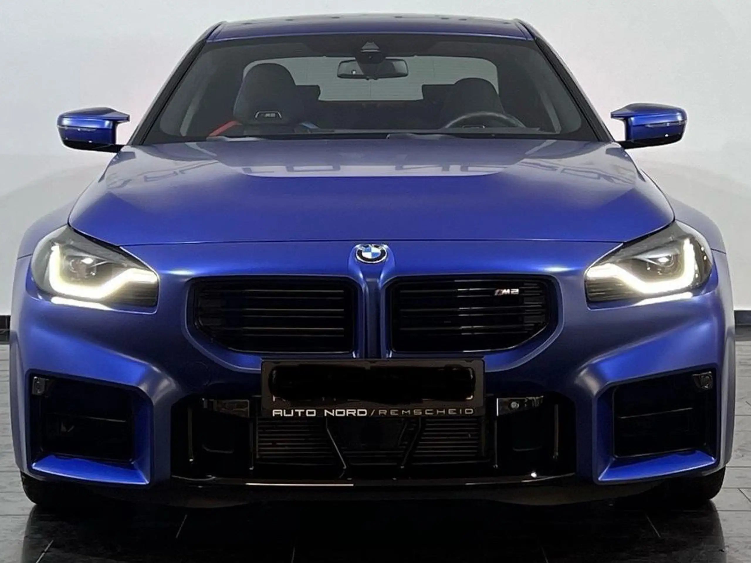 BMW - M2