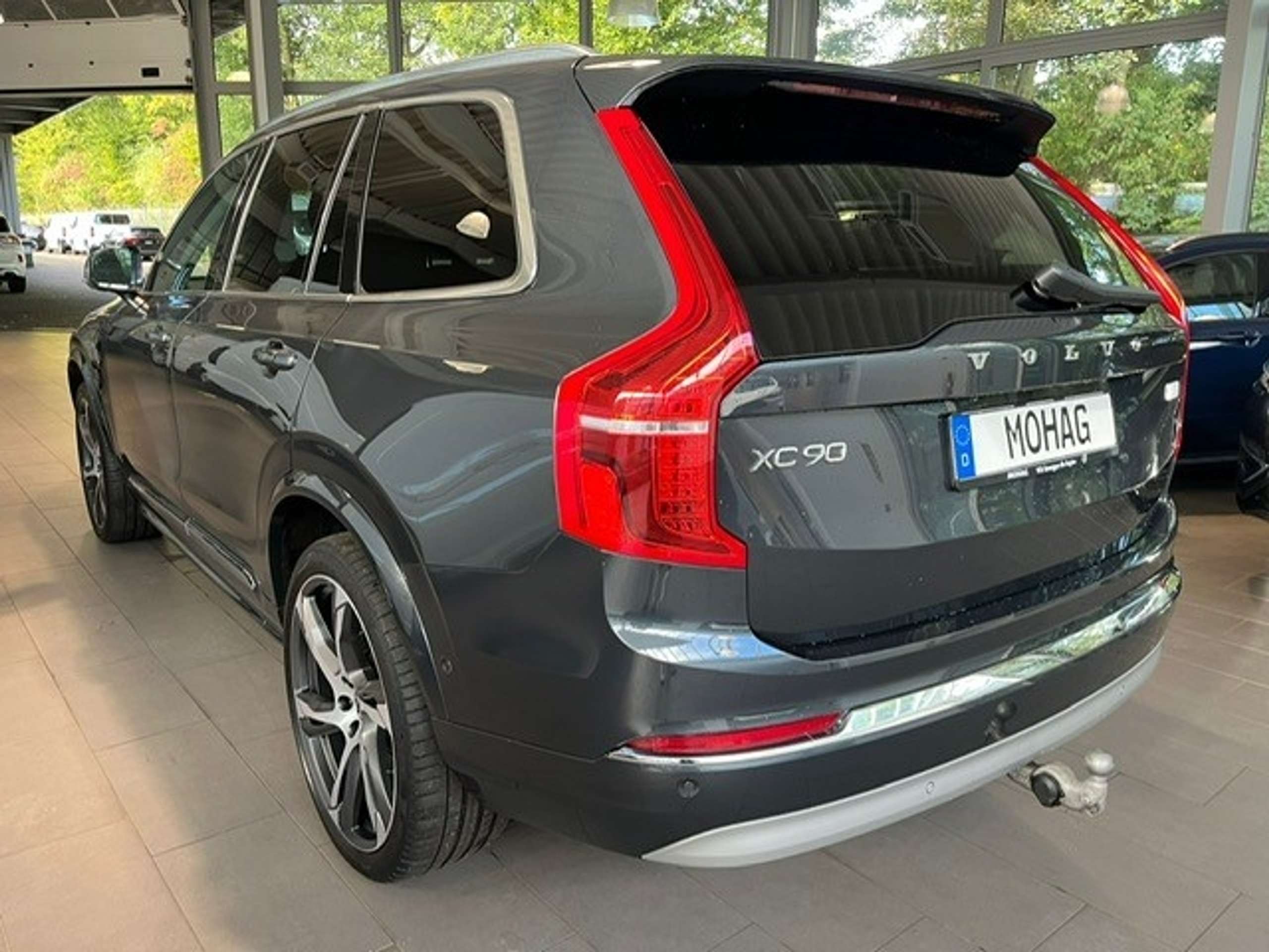 Volvo - XC90