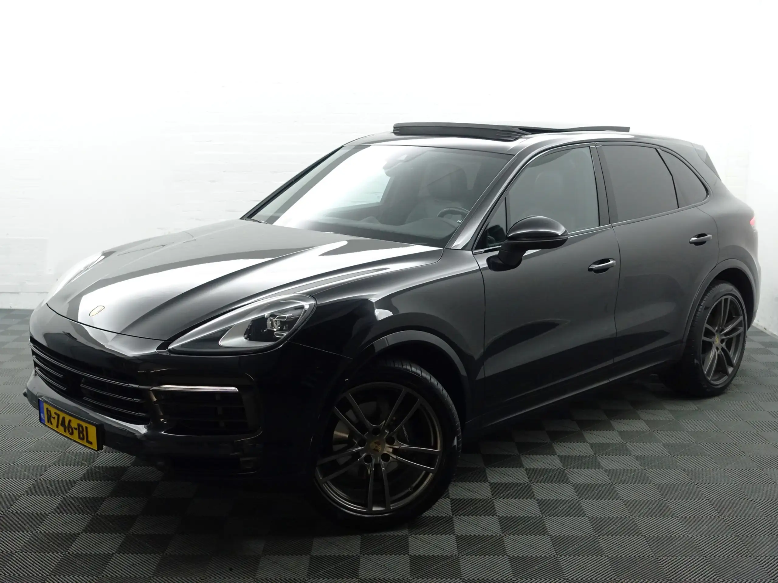 Porsche - Cayenne